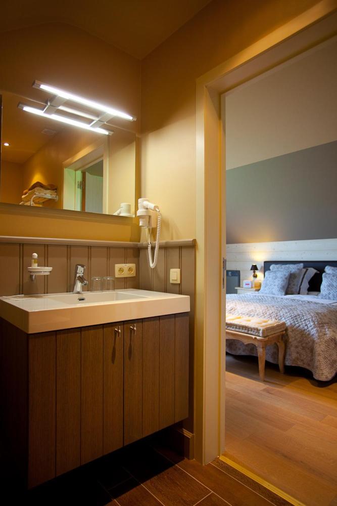 Family Room with Bath photo 3