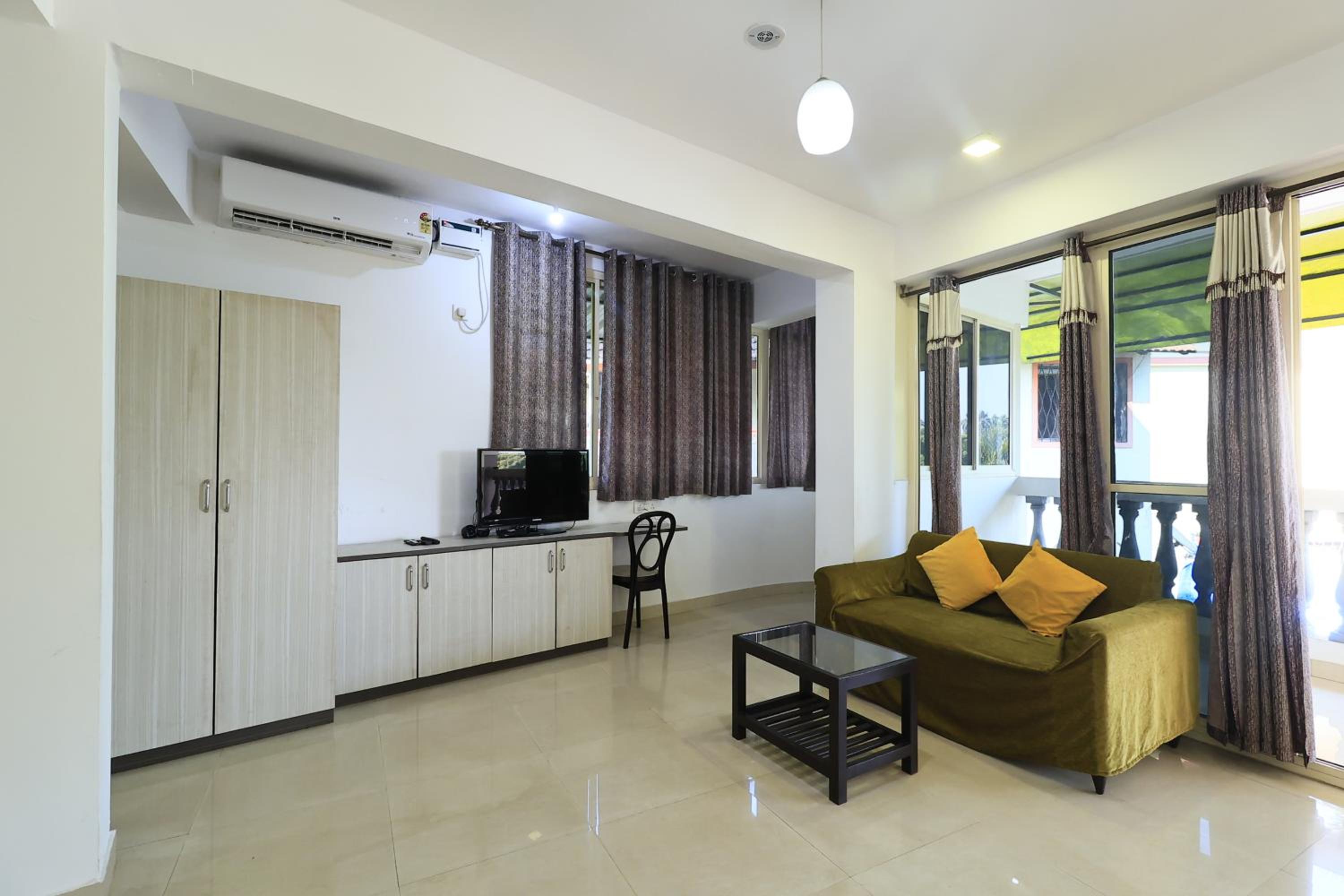 Suite with River View - Photo 12