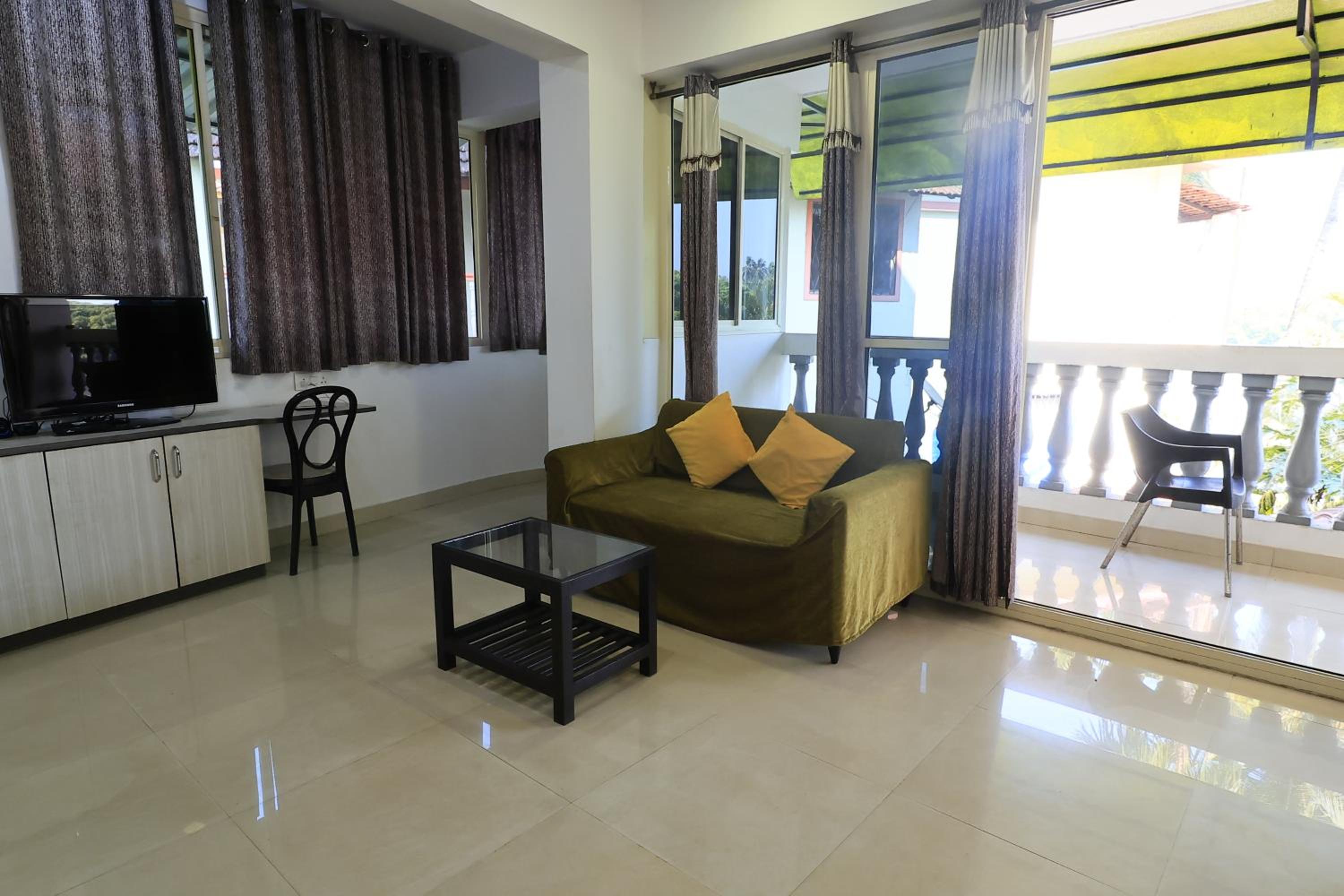 Suite with River View - Photo 8