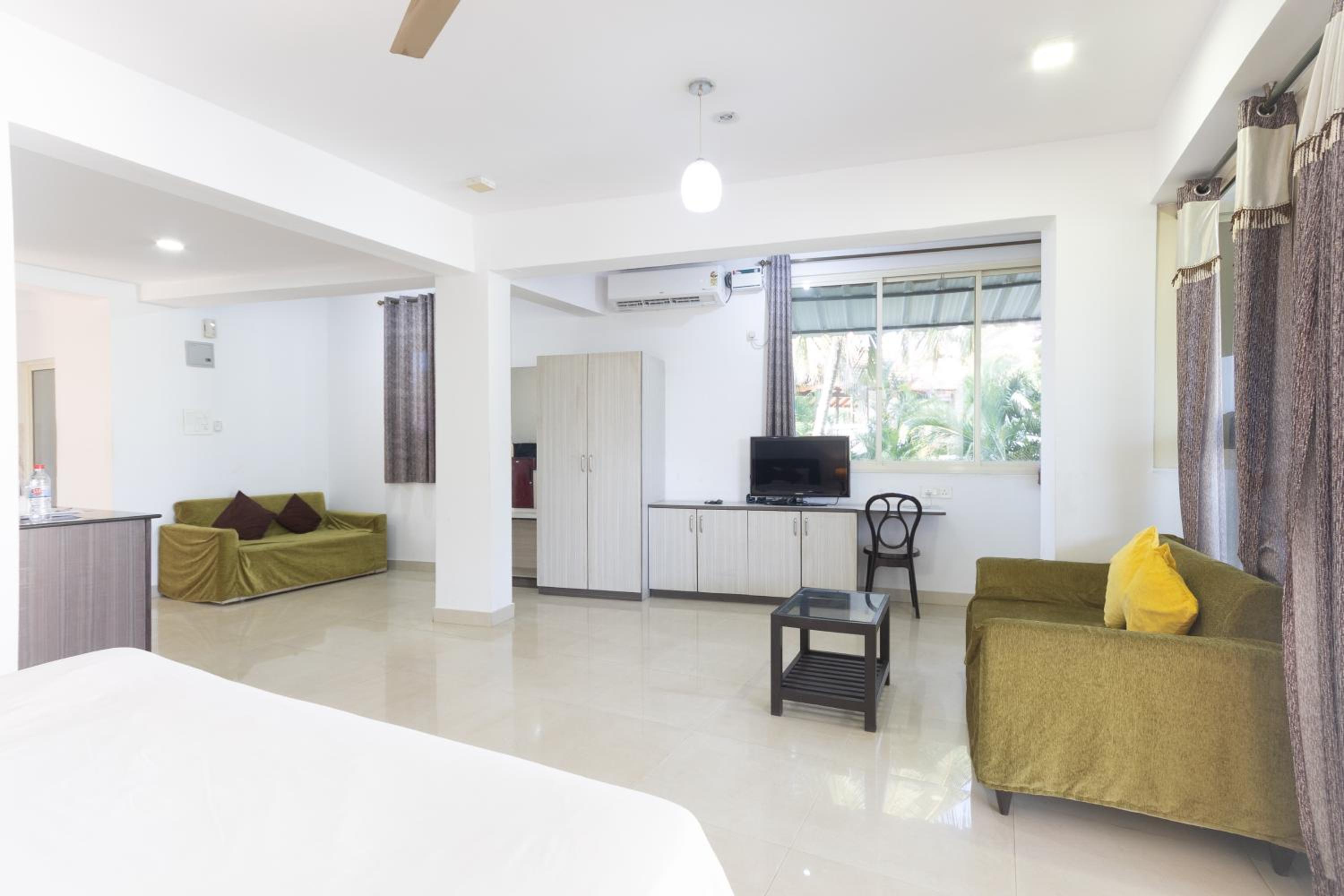 Suite with River View - Photo 7