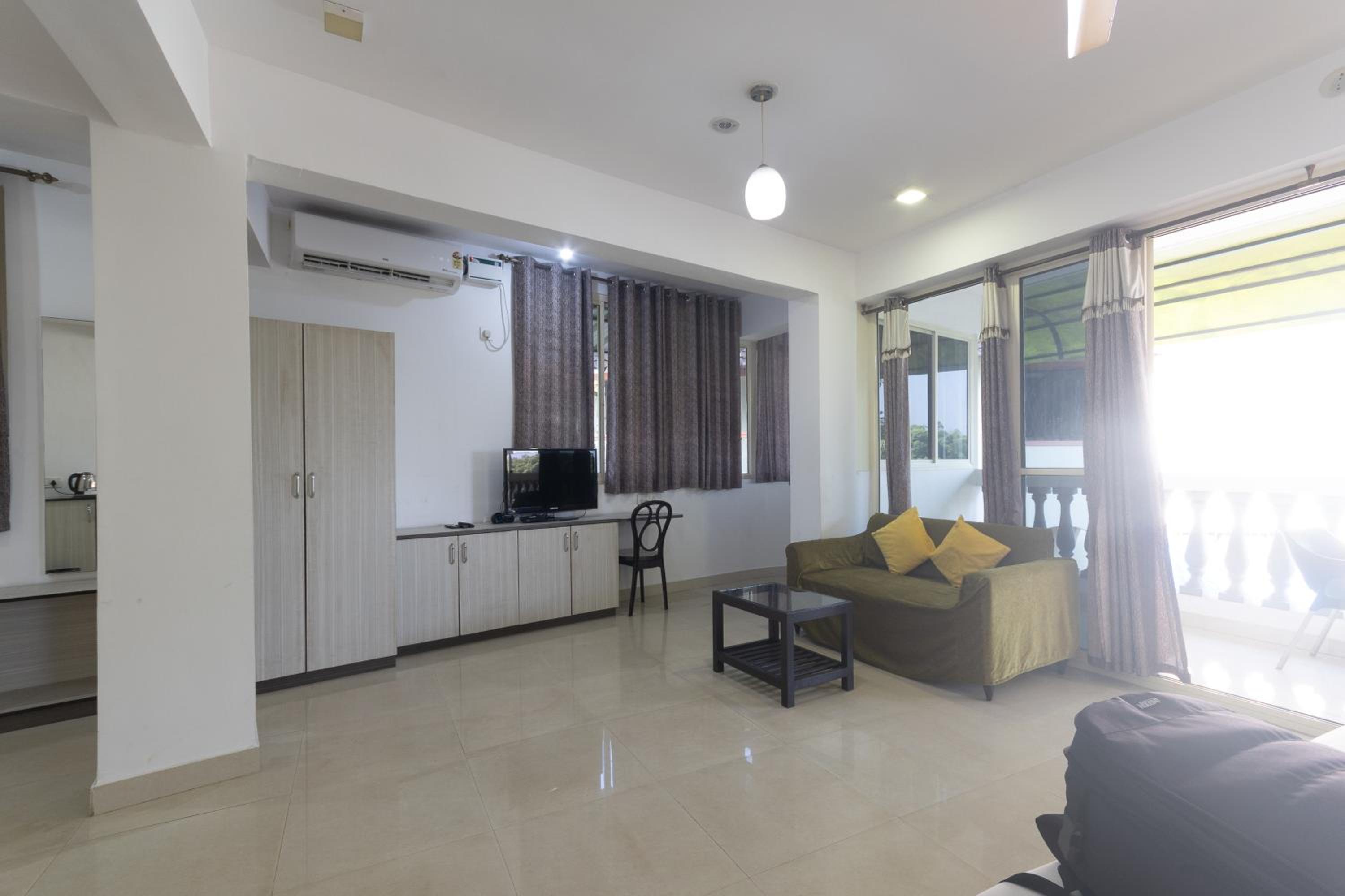 Suite with River View - Photo 4