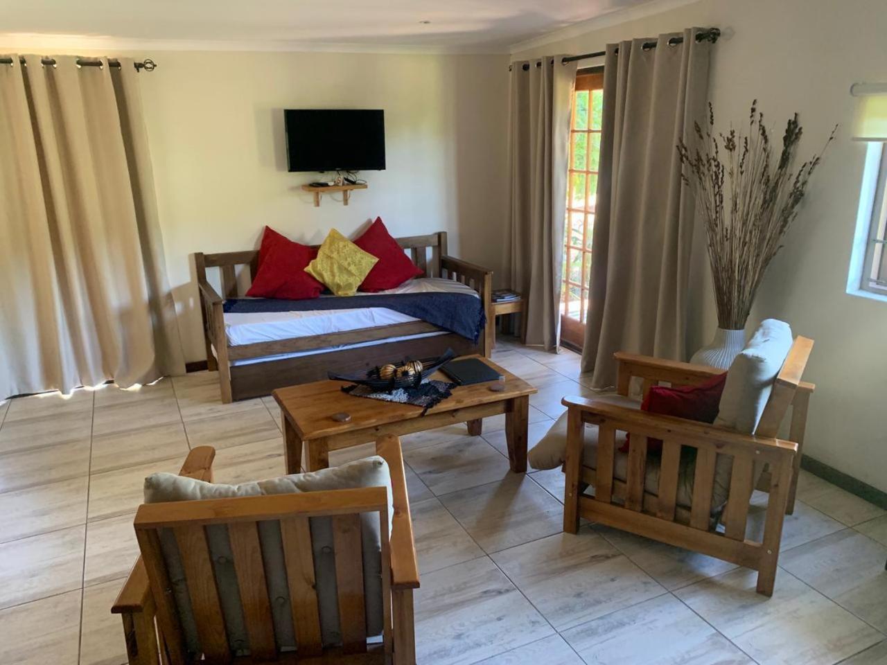 Deluxe Queen Room photo 1