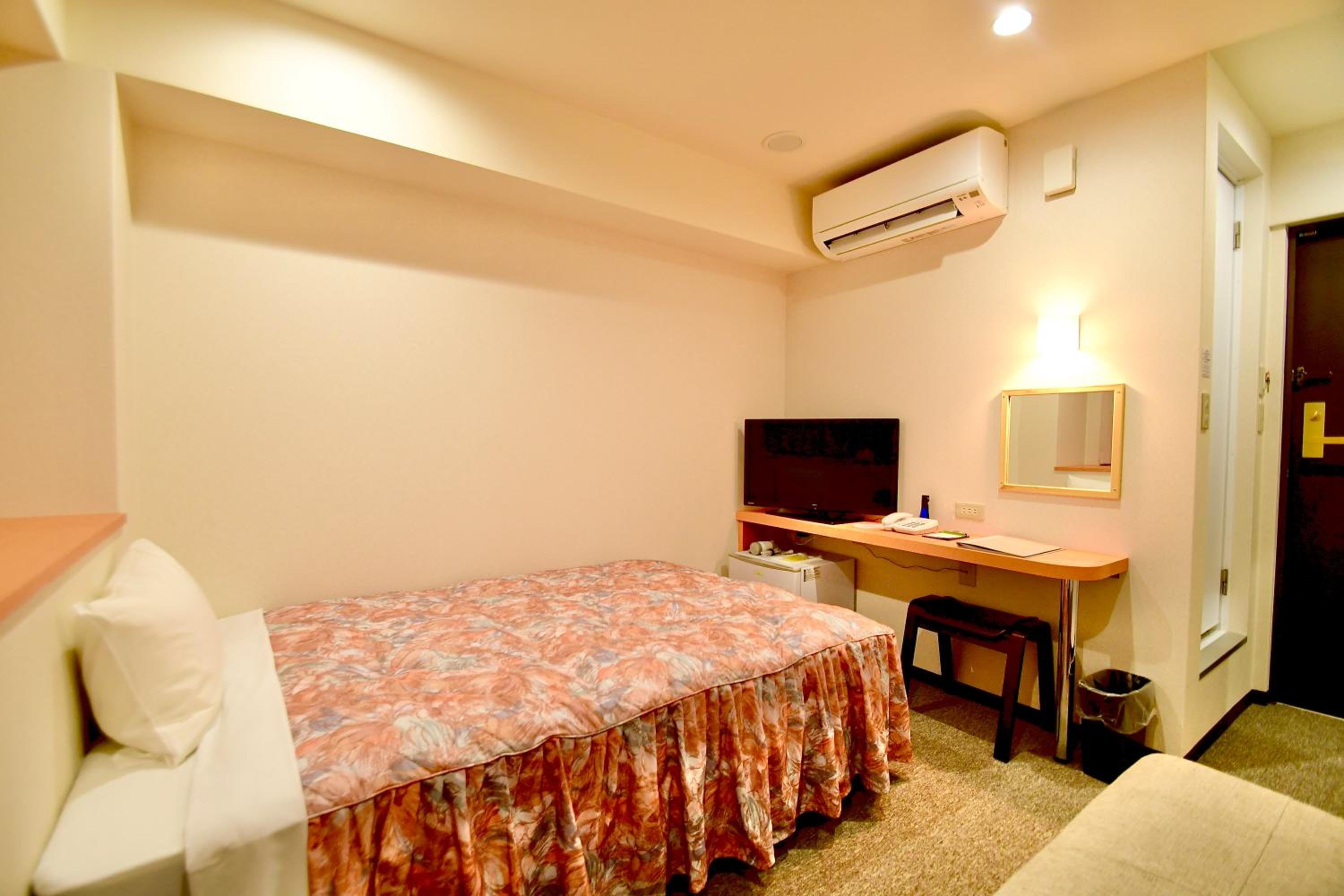 Single Room with Sofa 1 - Non-Smoking photo 1