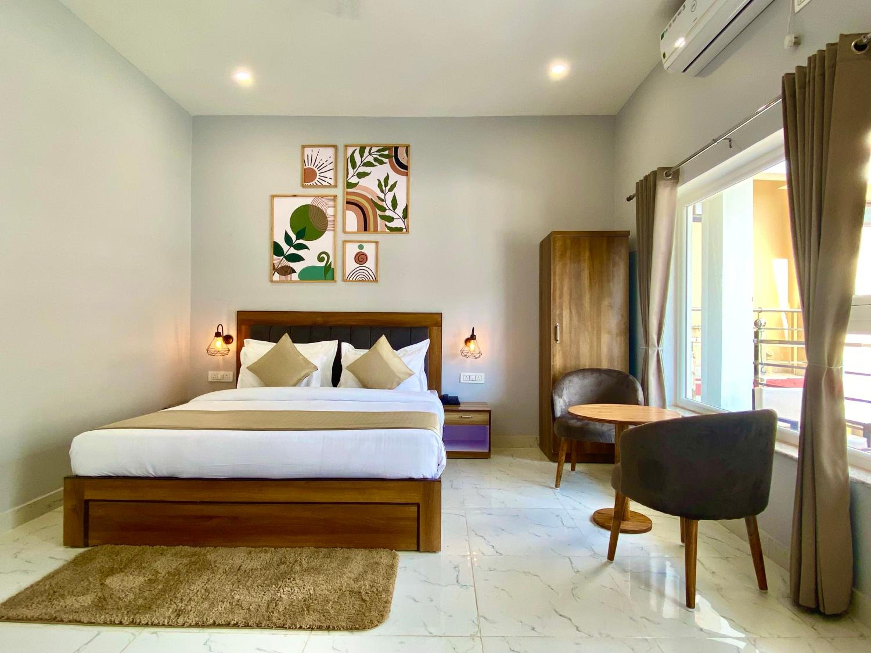 Deluxe Room - Photo 7