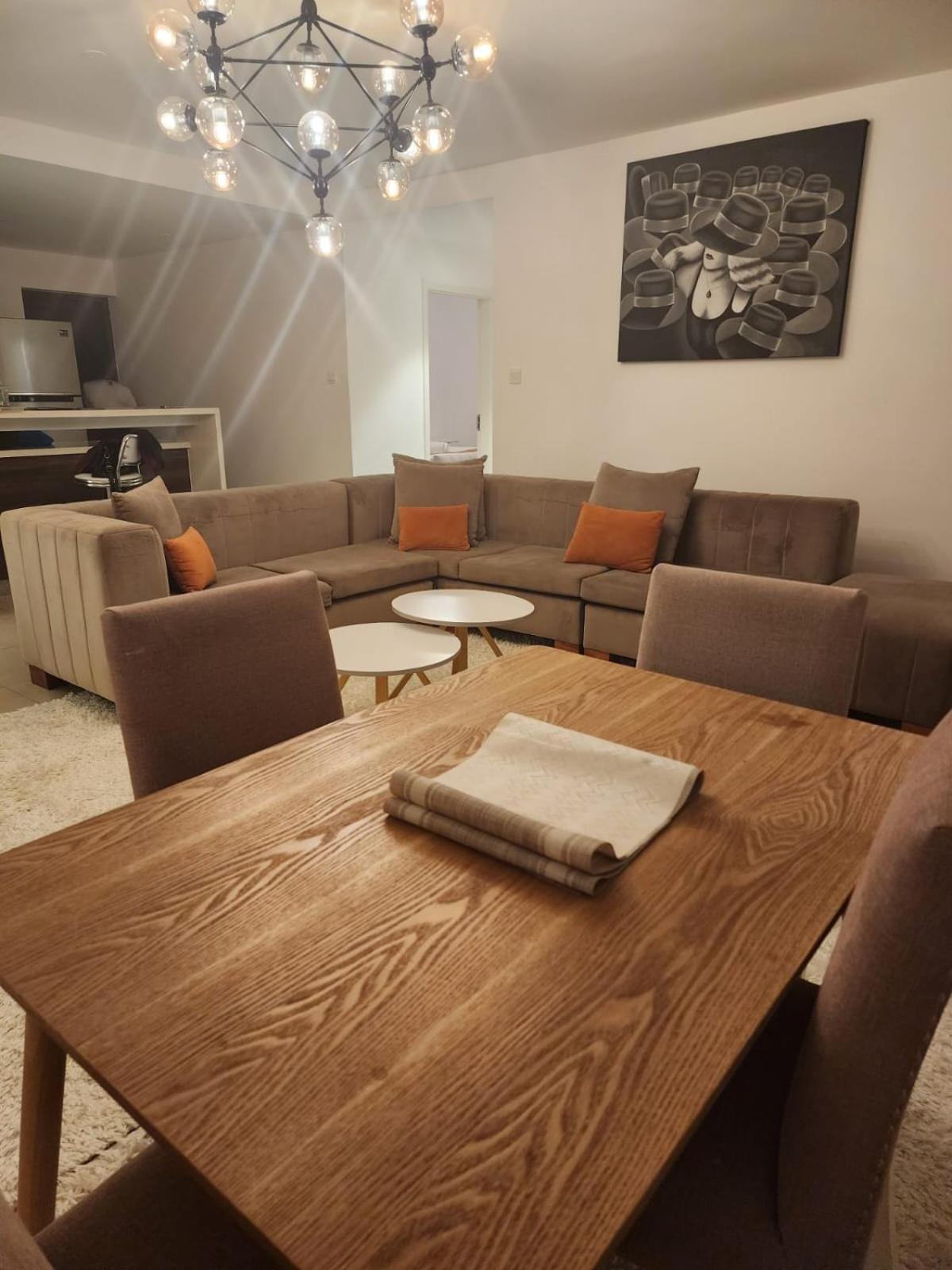One-Bedroom Apartment with Balcony photo 2