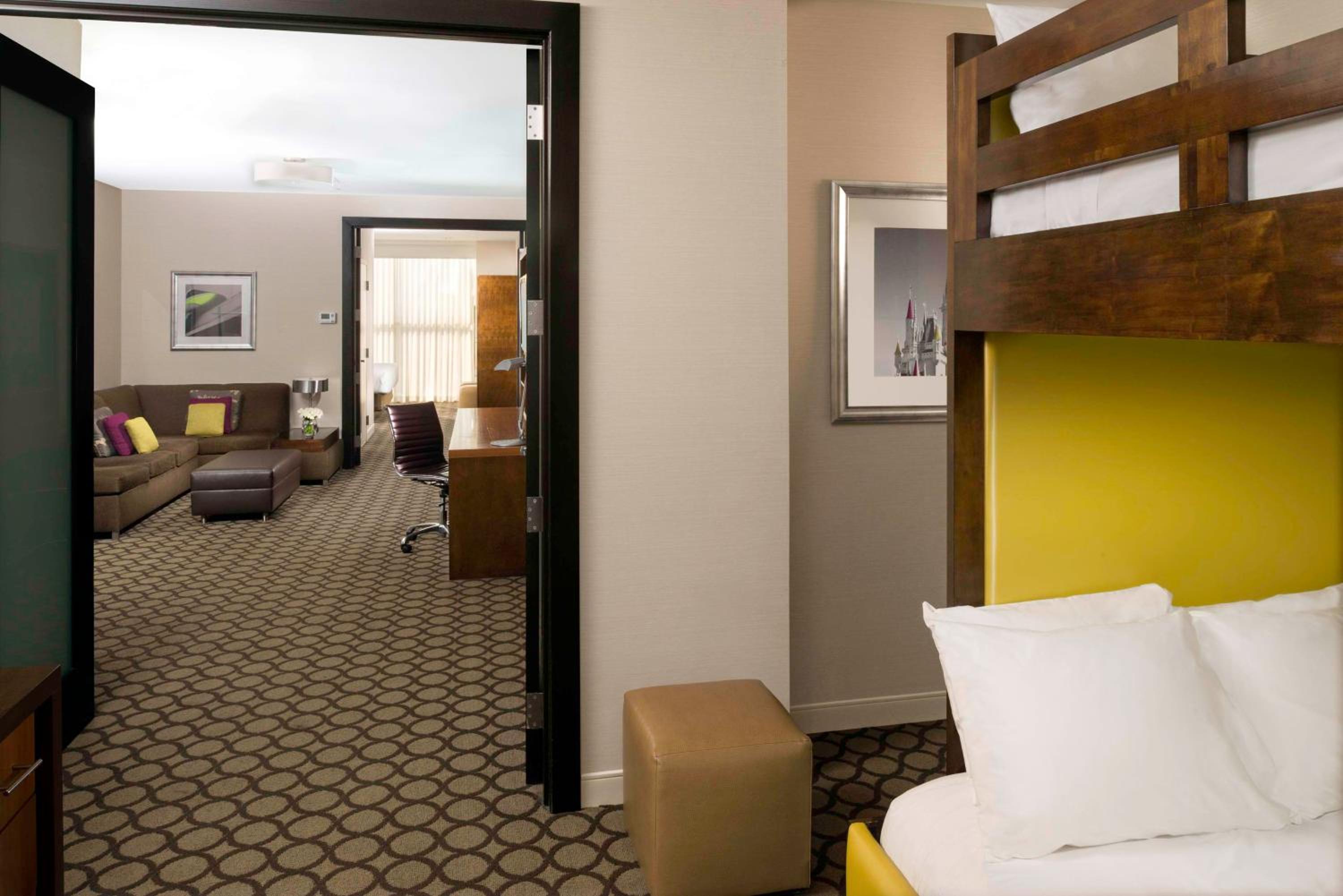 VIP Family Suite - Photo 1