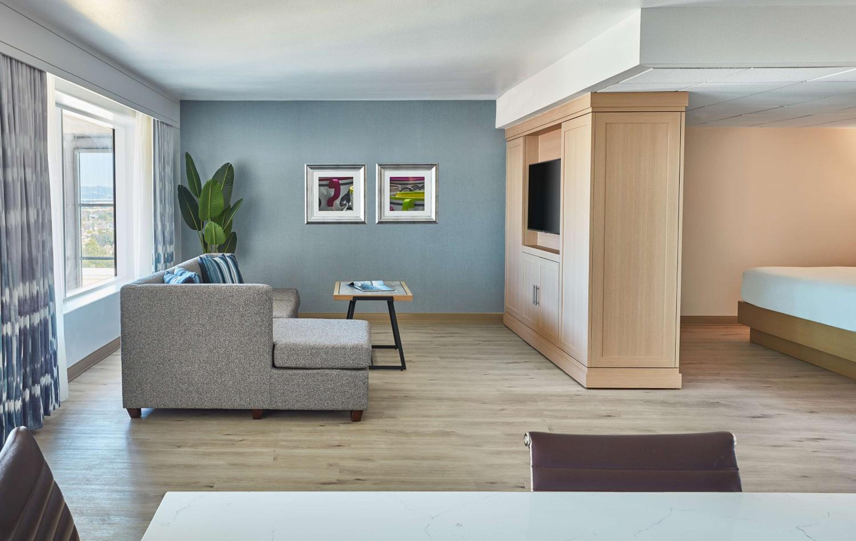 Executive King Suite - Photo 4