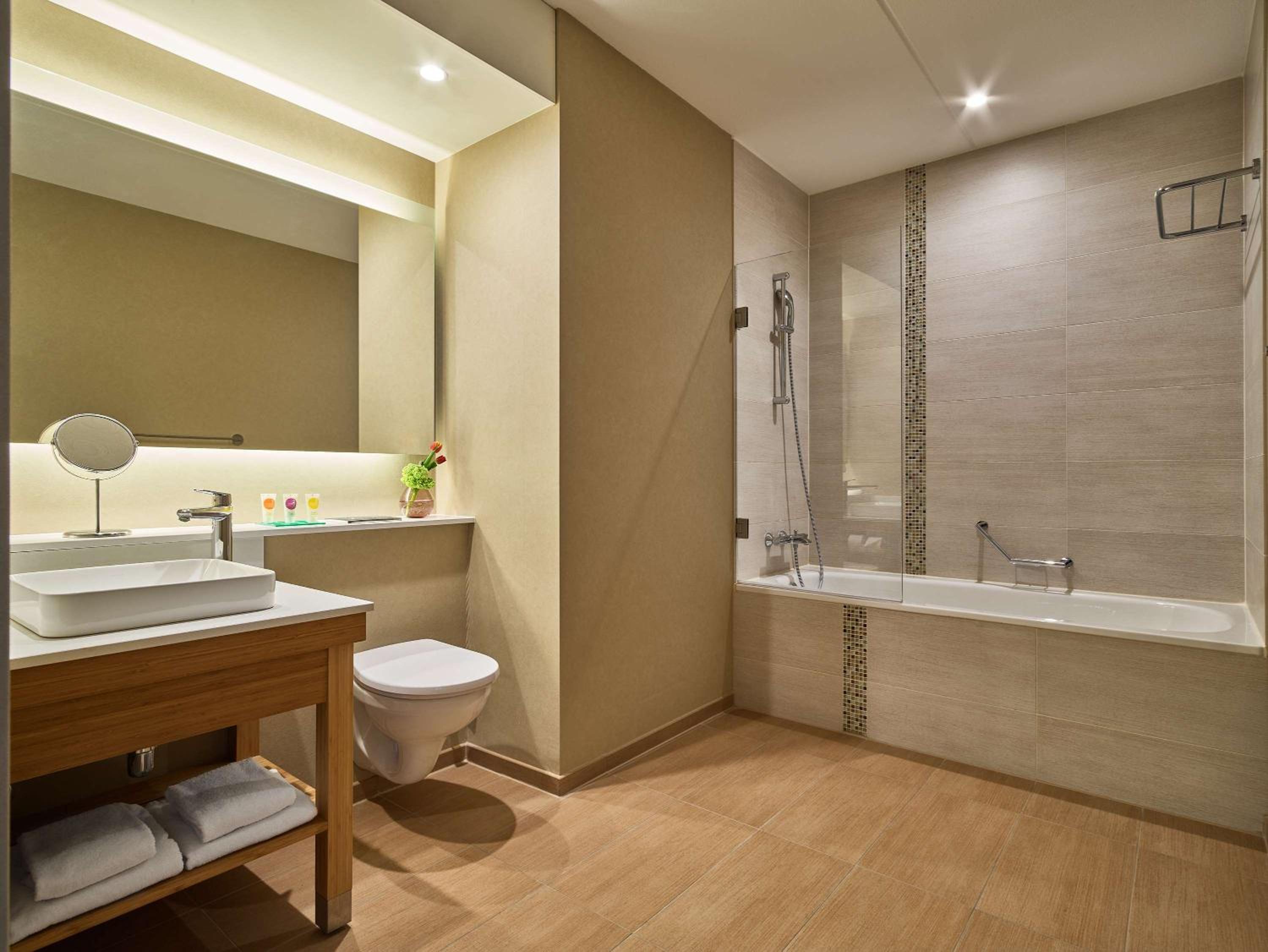 King Room - High Floor photo 2
