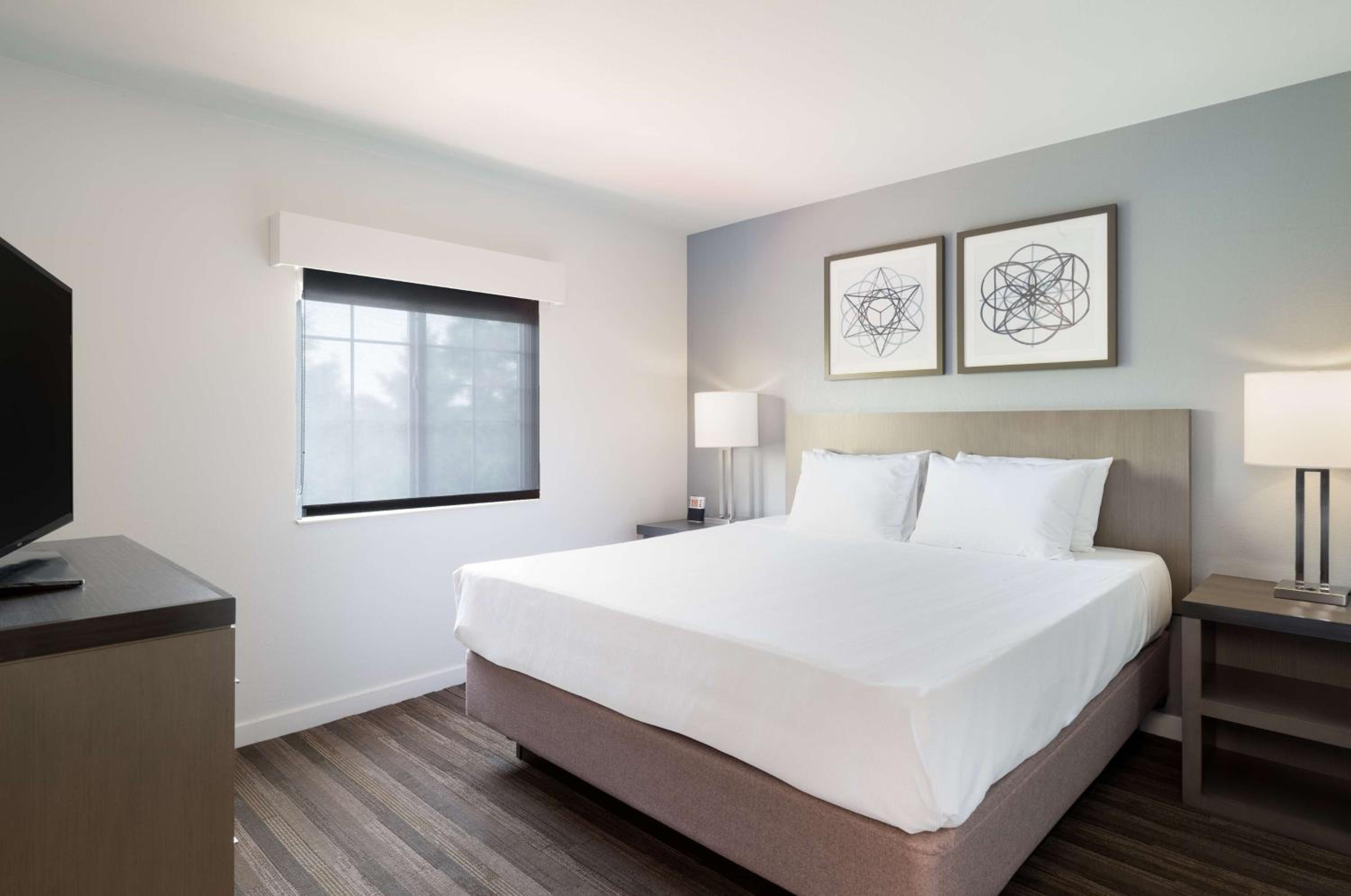 One-Bedroom King Suite with Sofa Bed - Photo 1