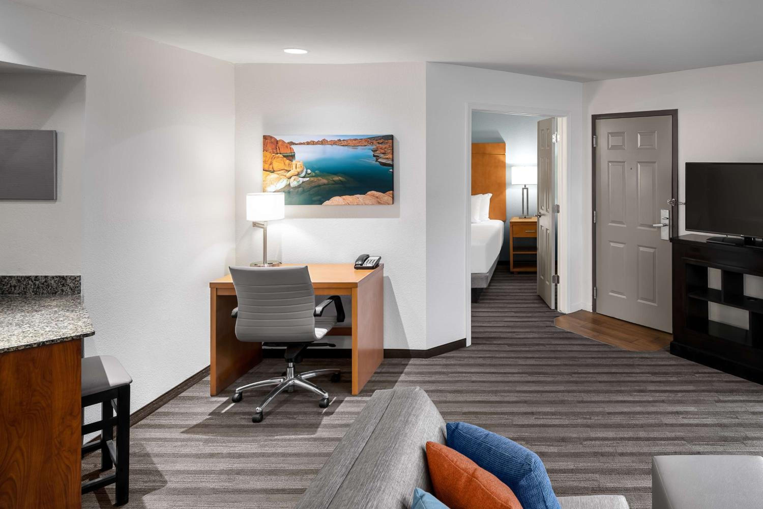 Suite - Photo 4