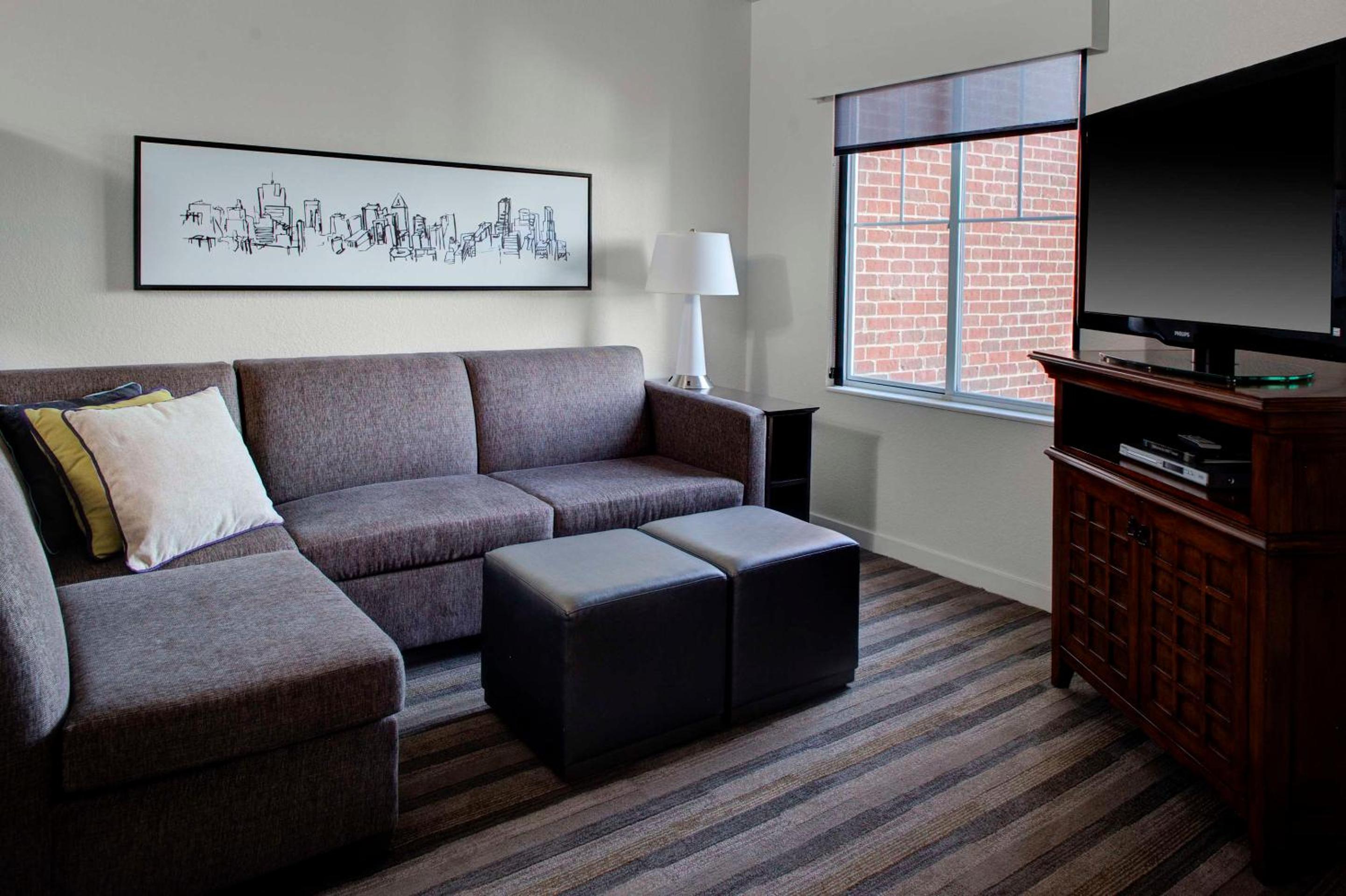 One-Bedroom King Suite - Photo 15