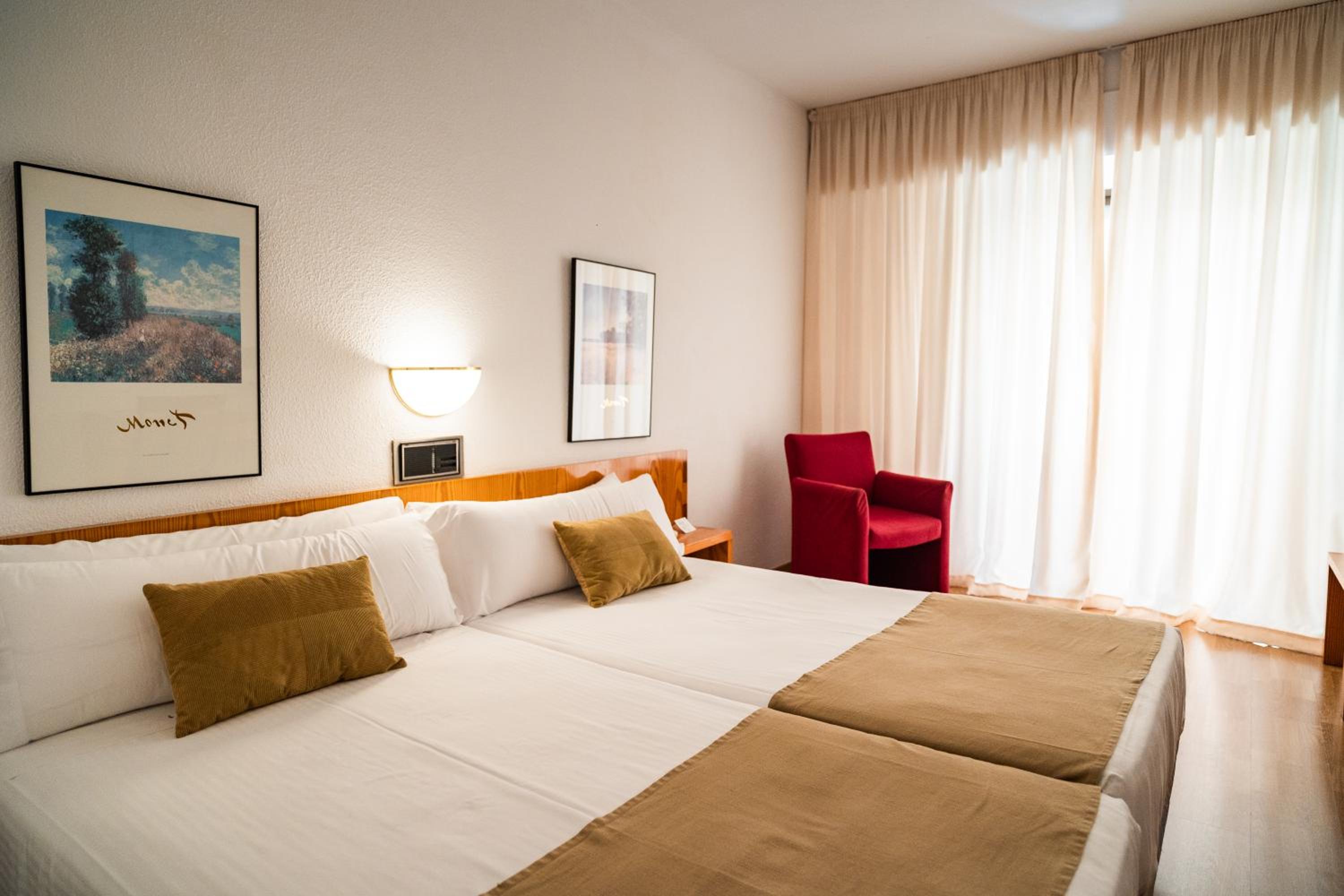 Triple Room - Photo 2