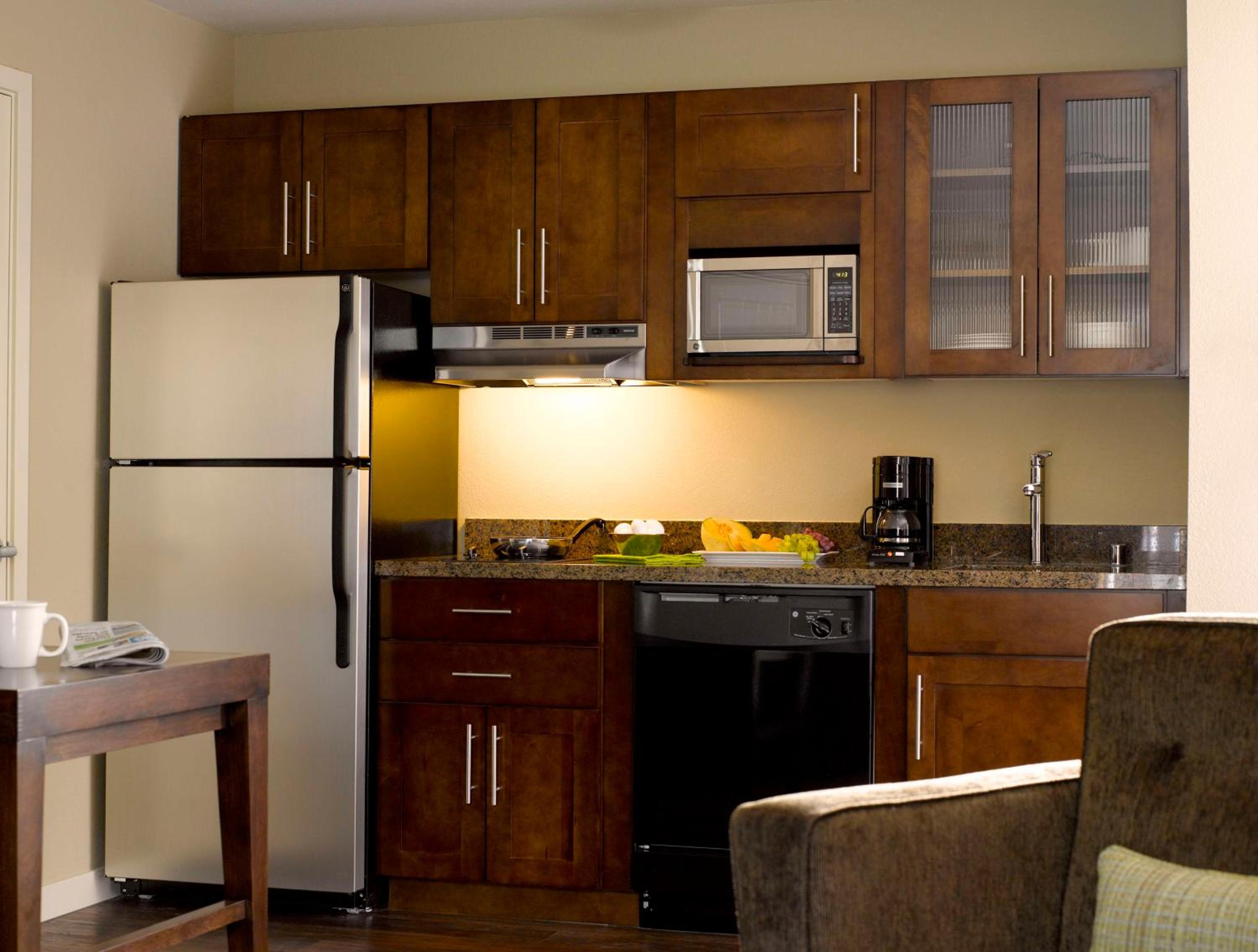 Studio with Kitchen - Photo 5