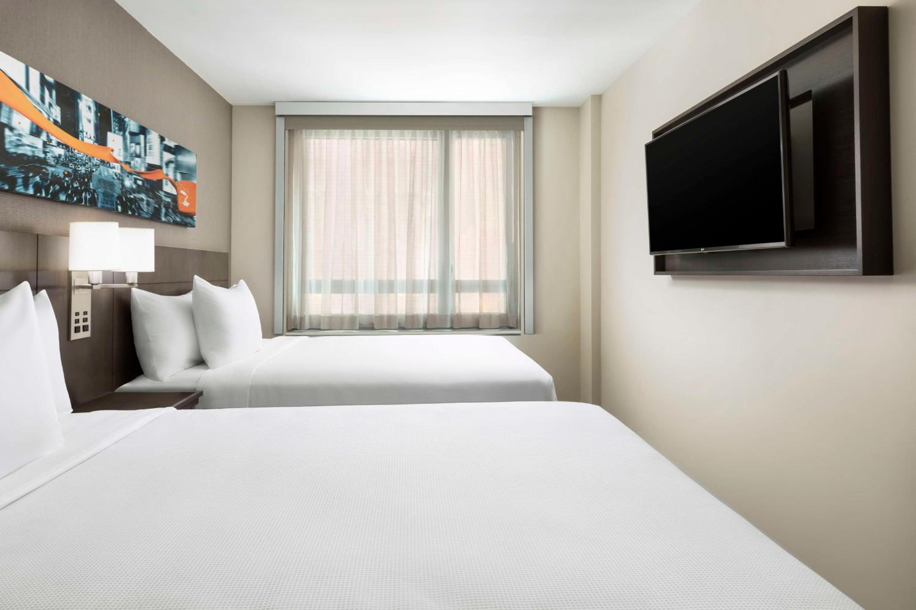 Double Room with Two Double Beds - High Floor