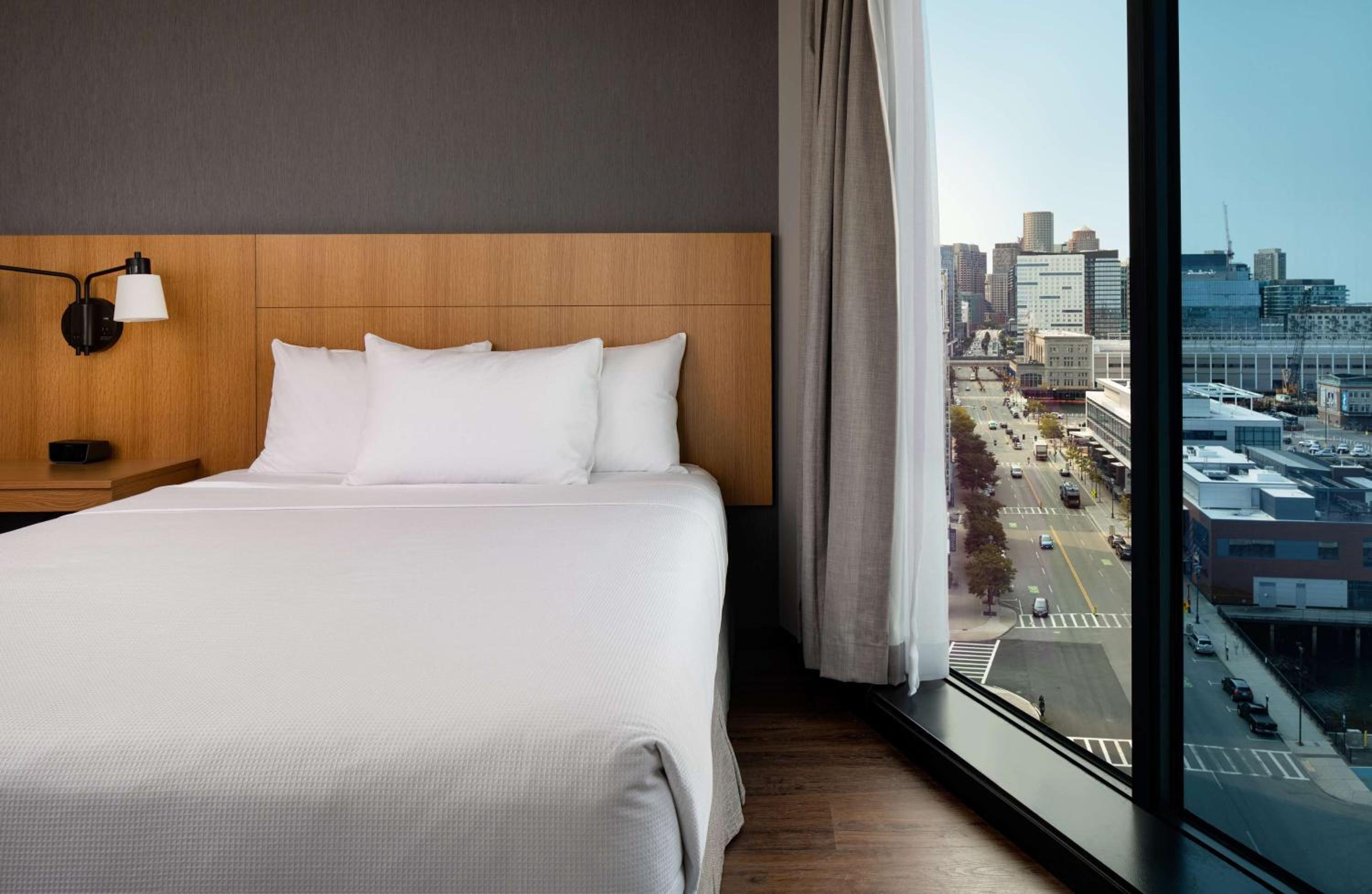 Queen Room with Two Queen Beds, View and Accessible Tub - Photo 1