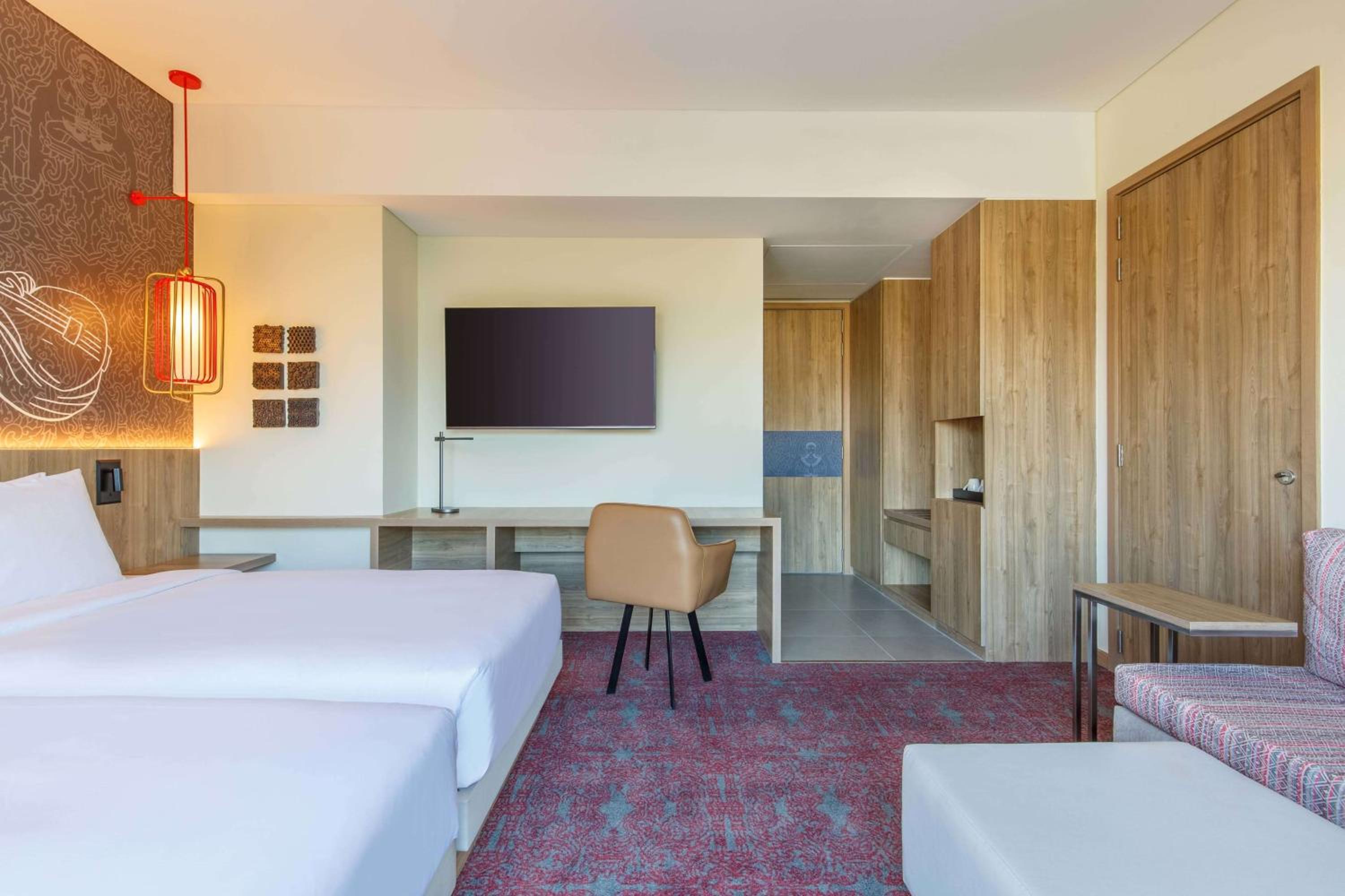 Twin Room with 15% disc on Food, Soft Beverages & Laundry photo 1