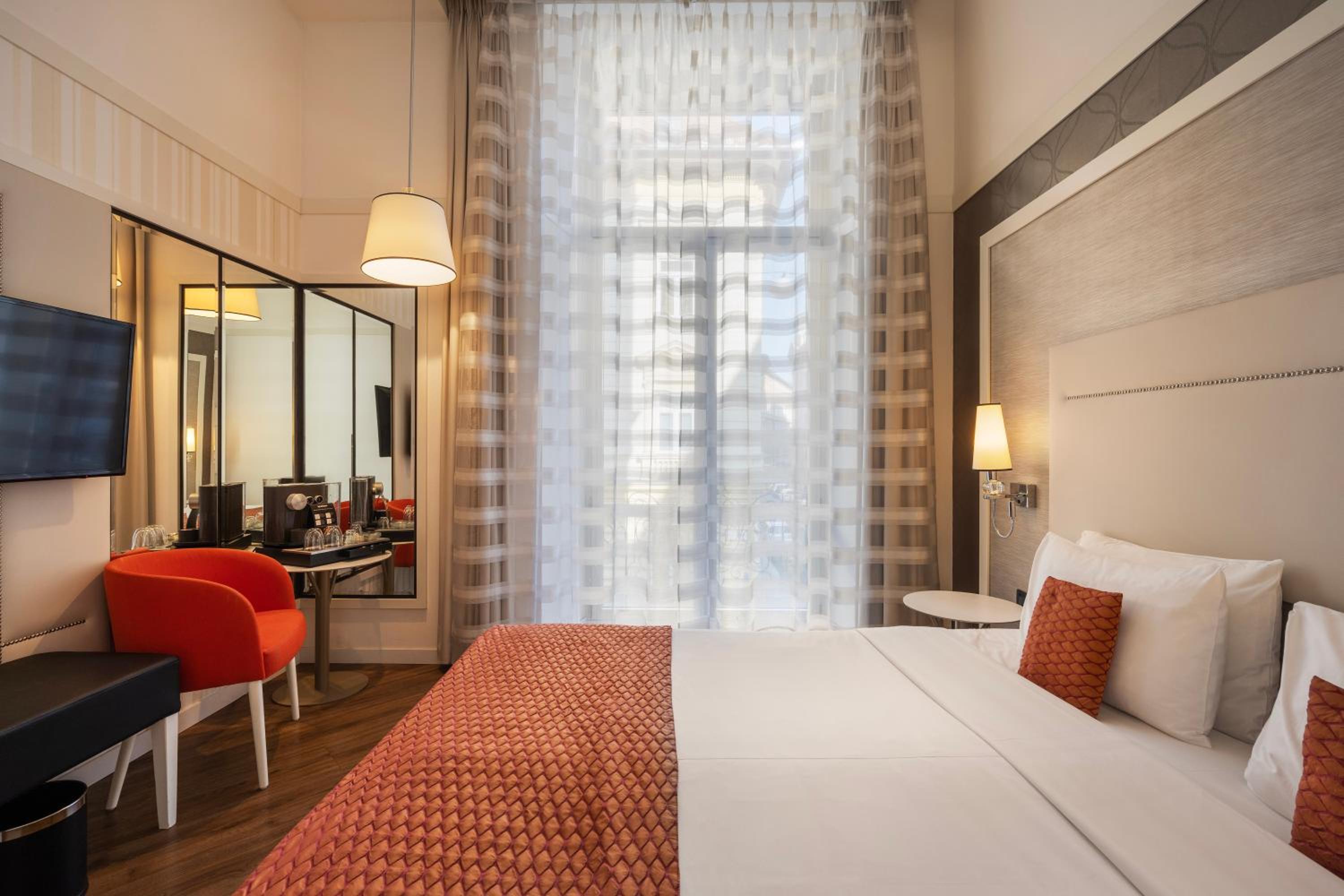 Executive Room