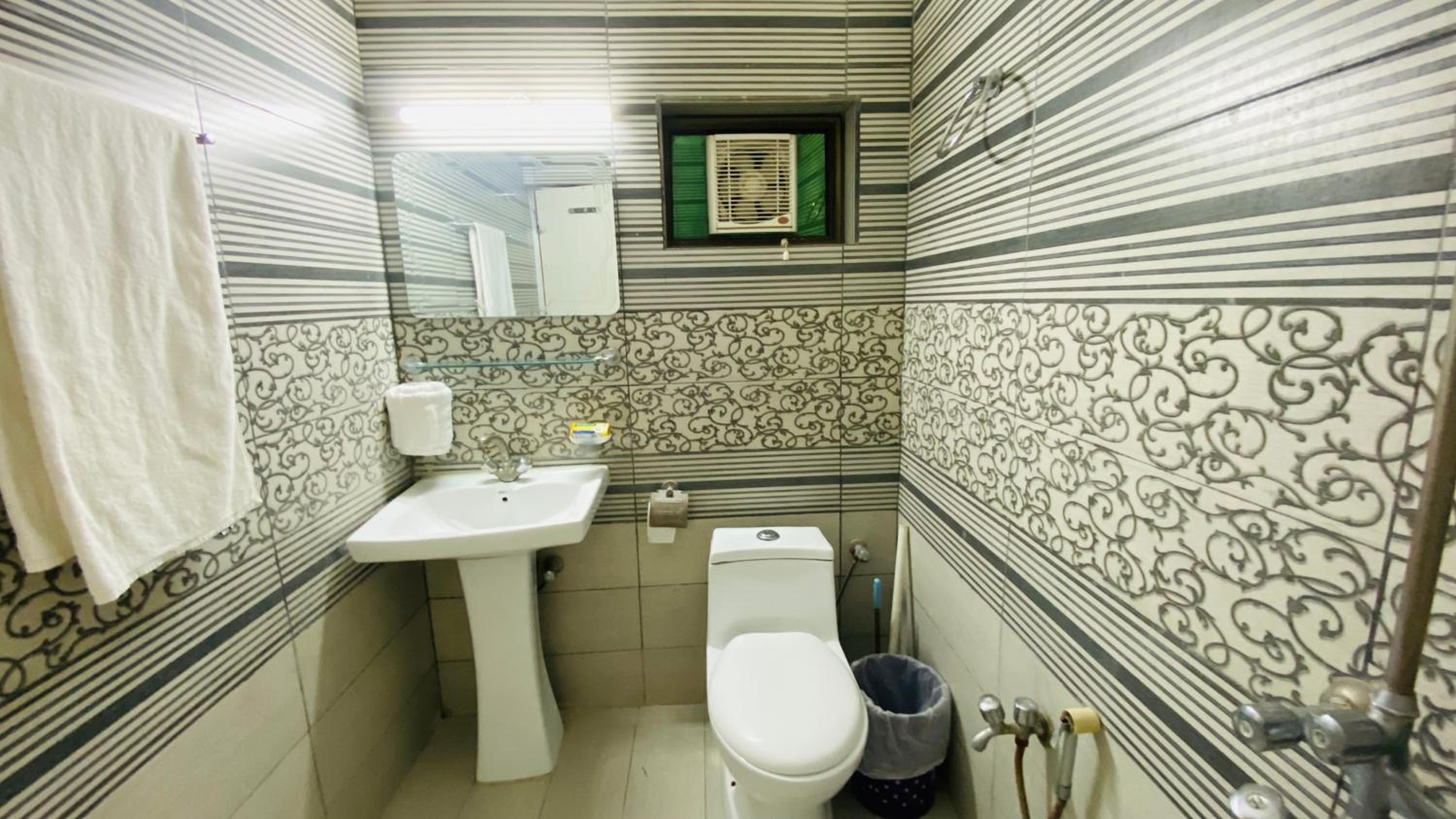 Deluxe Triple Room - Photo 14