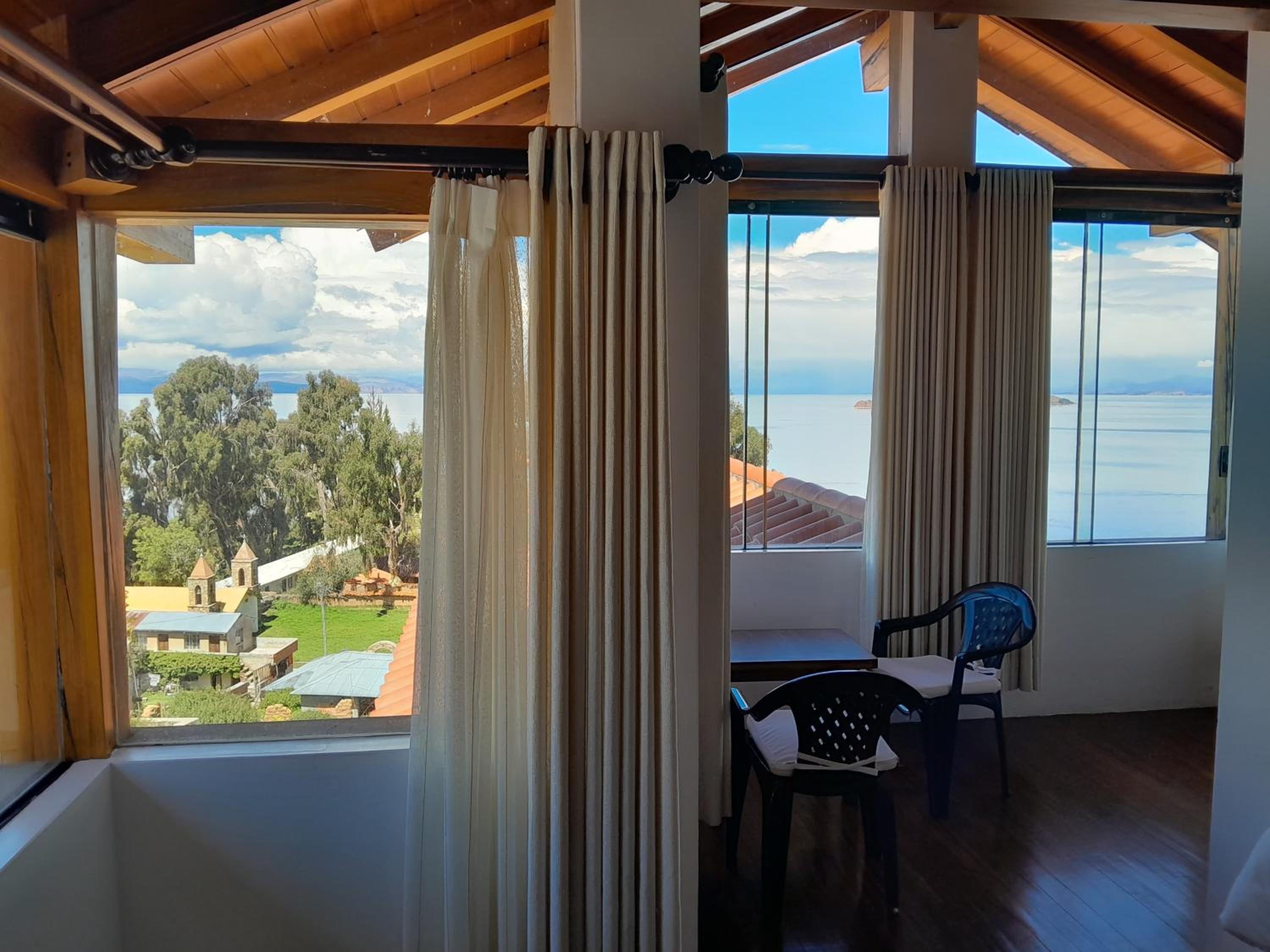 Deluxe Family Suite photo 3