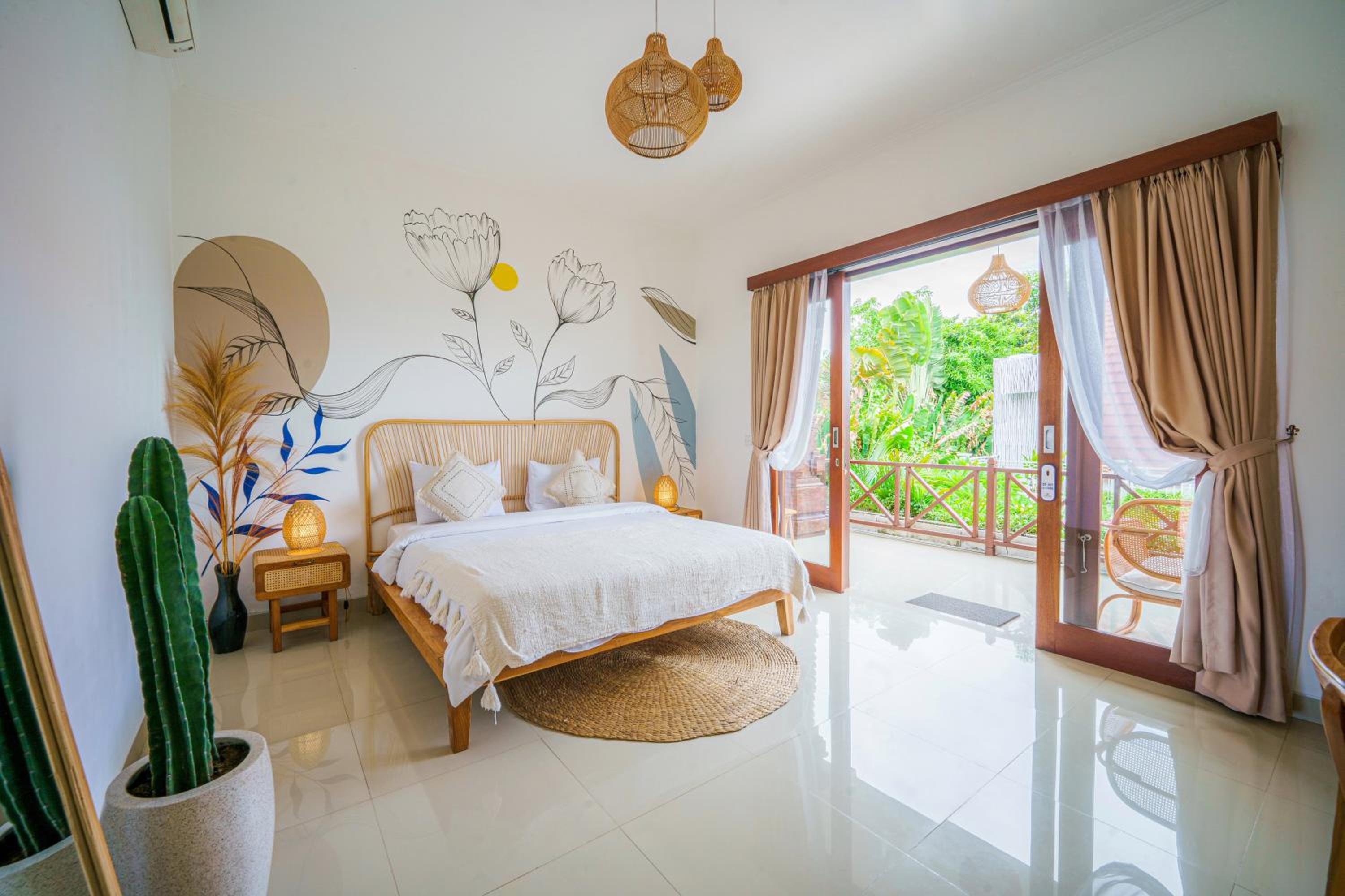 King Room with Balcony photo 1
