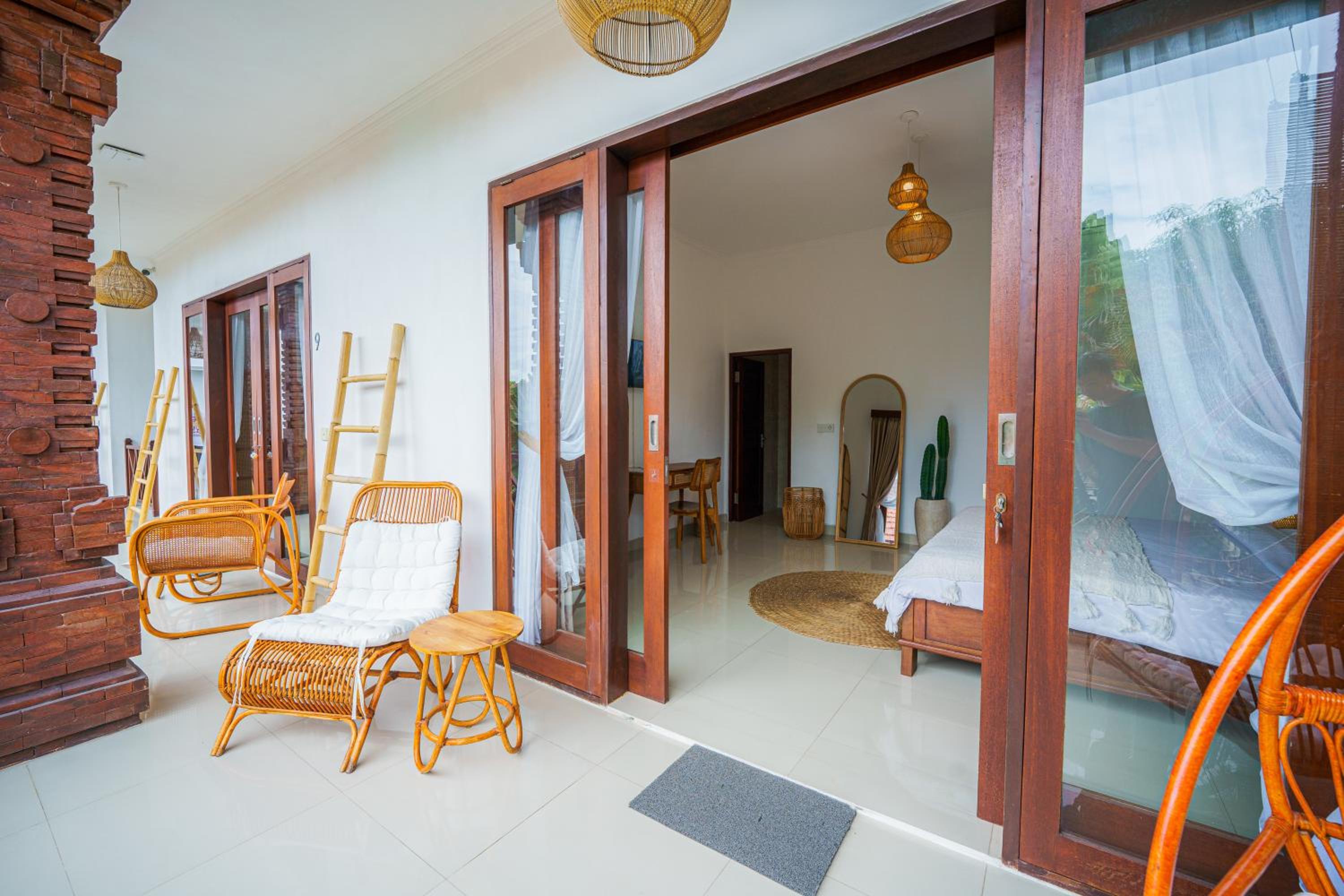King Room with Balcony photo 1