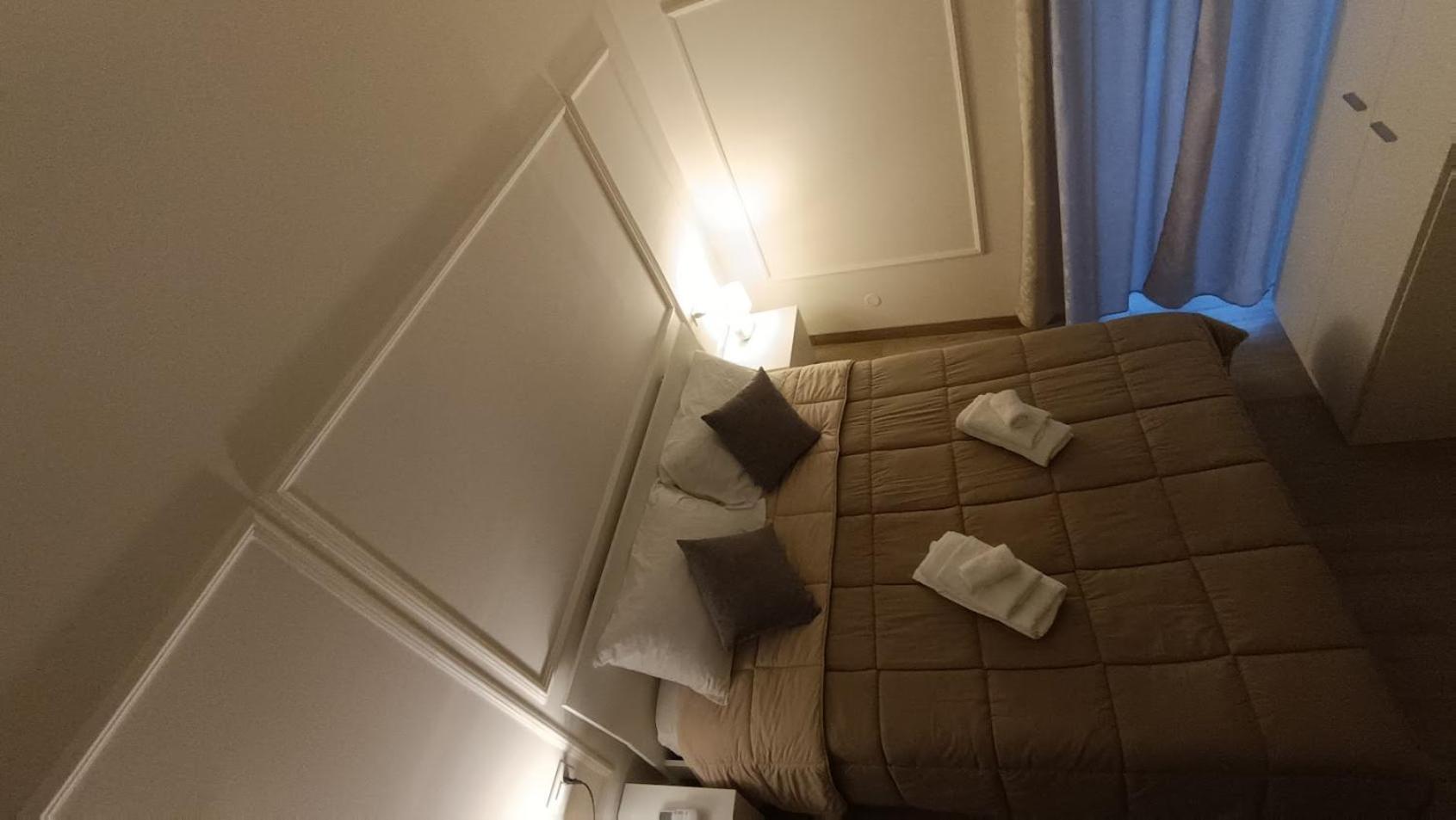 Deluxe Double Or Twin Room photo 1