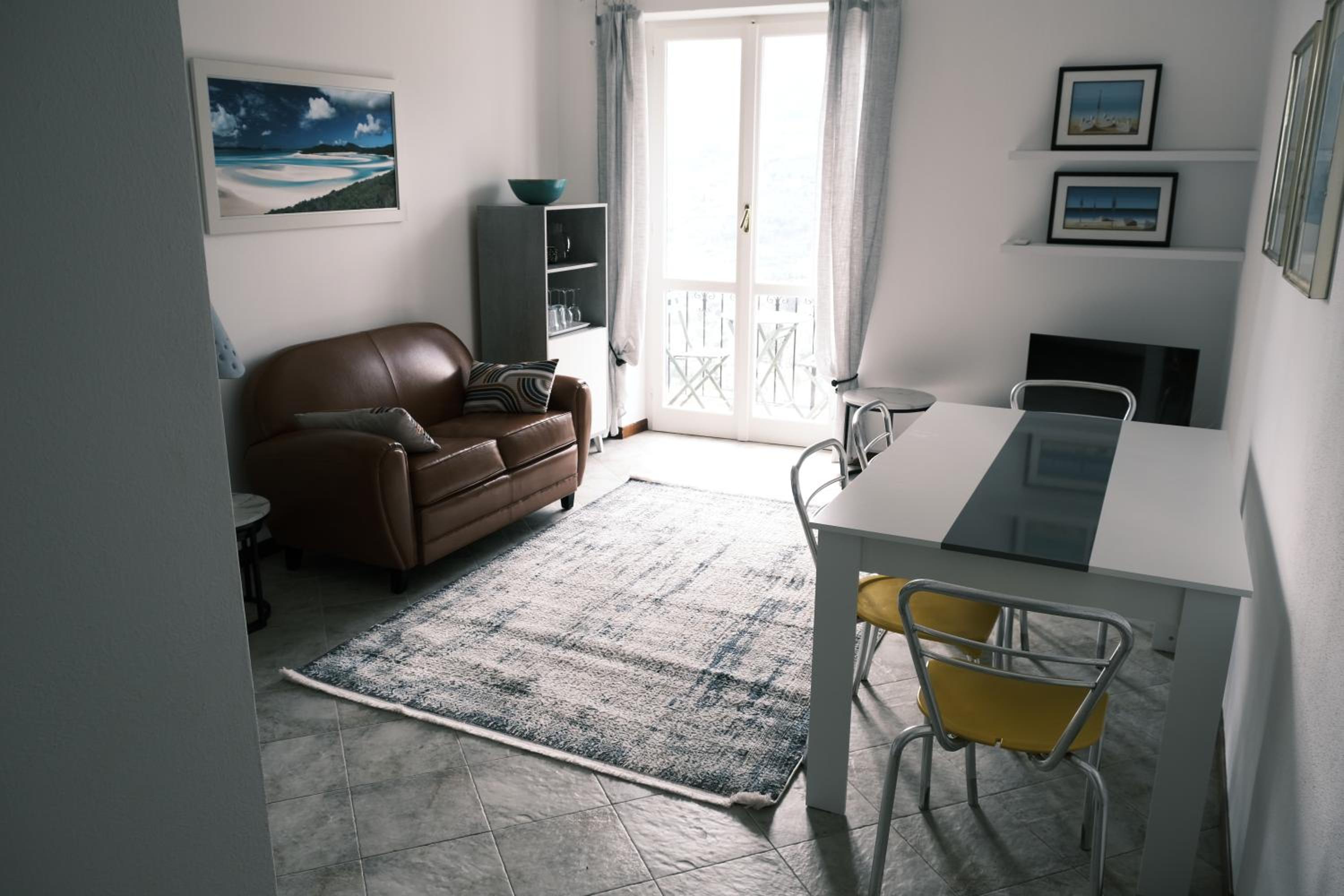 Two-Bedroom Apartment photo 2