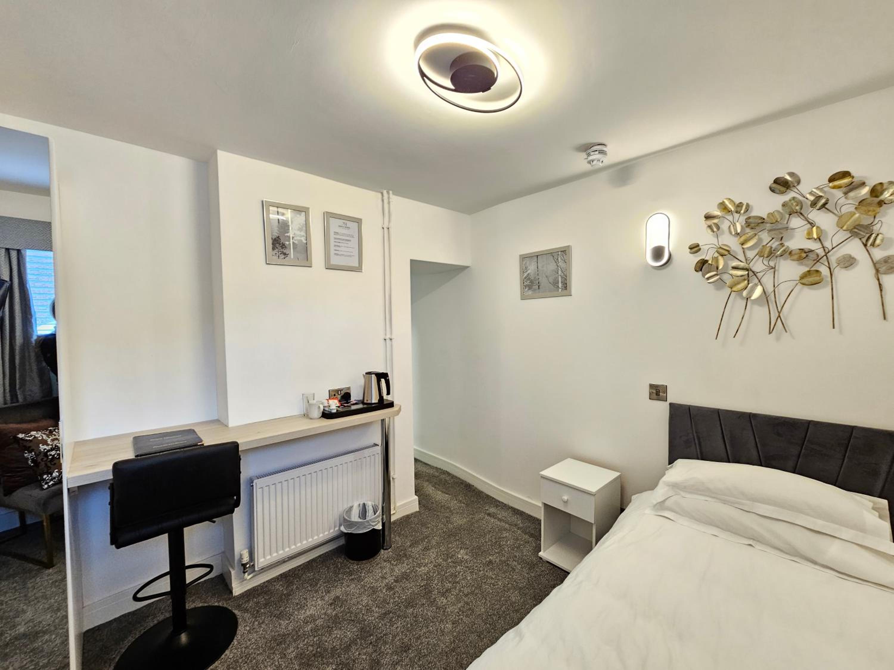 Deluxe Single Room photo 2