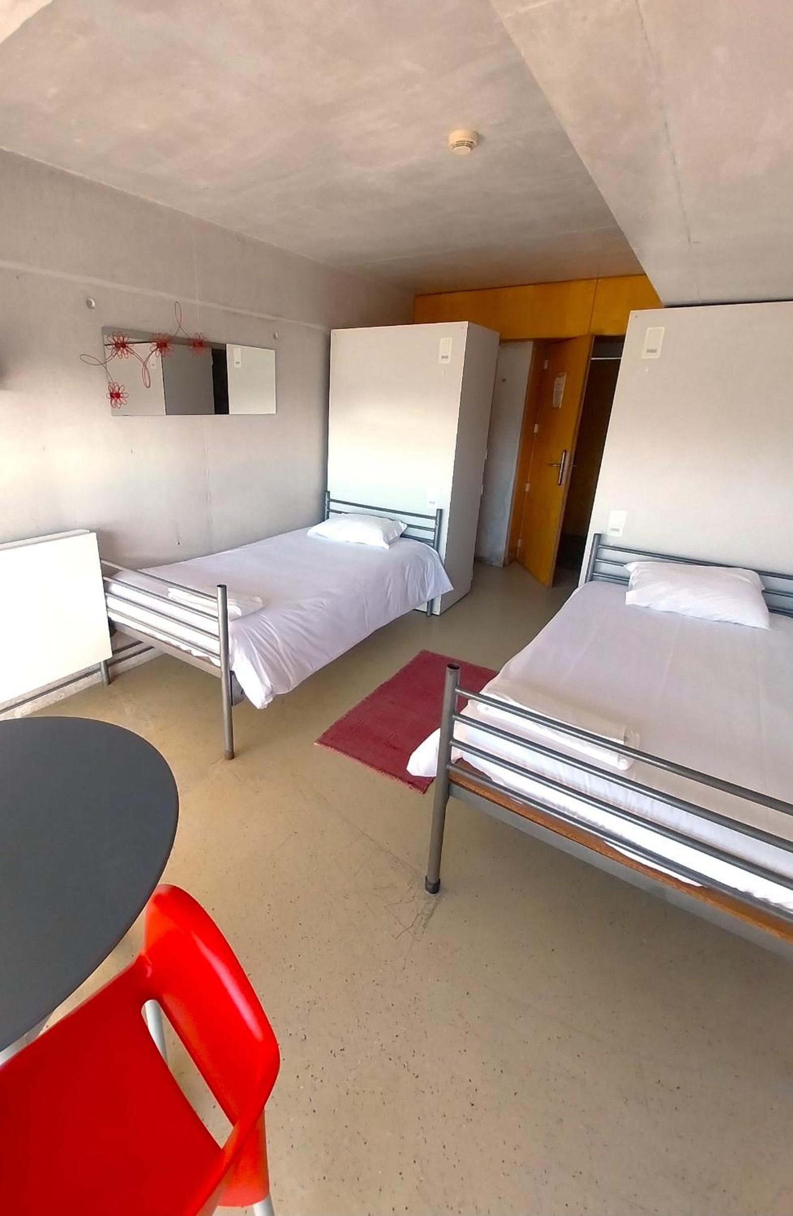 Twin Room with Shared Toilet photo 2