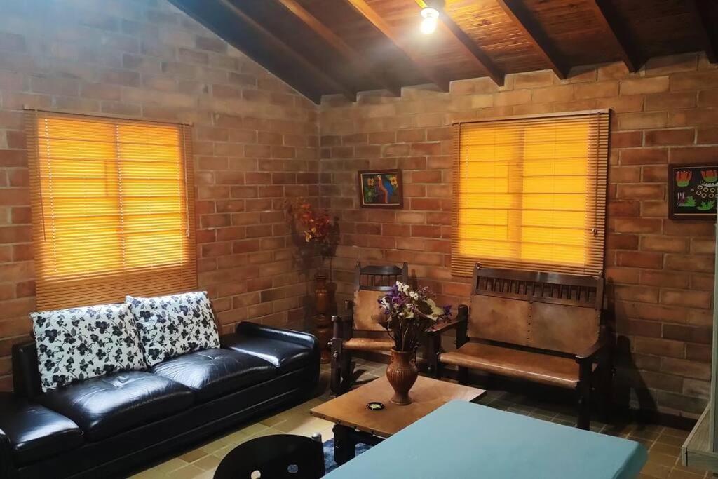 One-Bedroom House photo 1