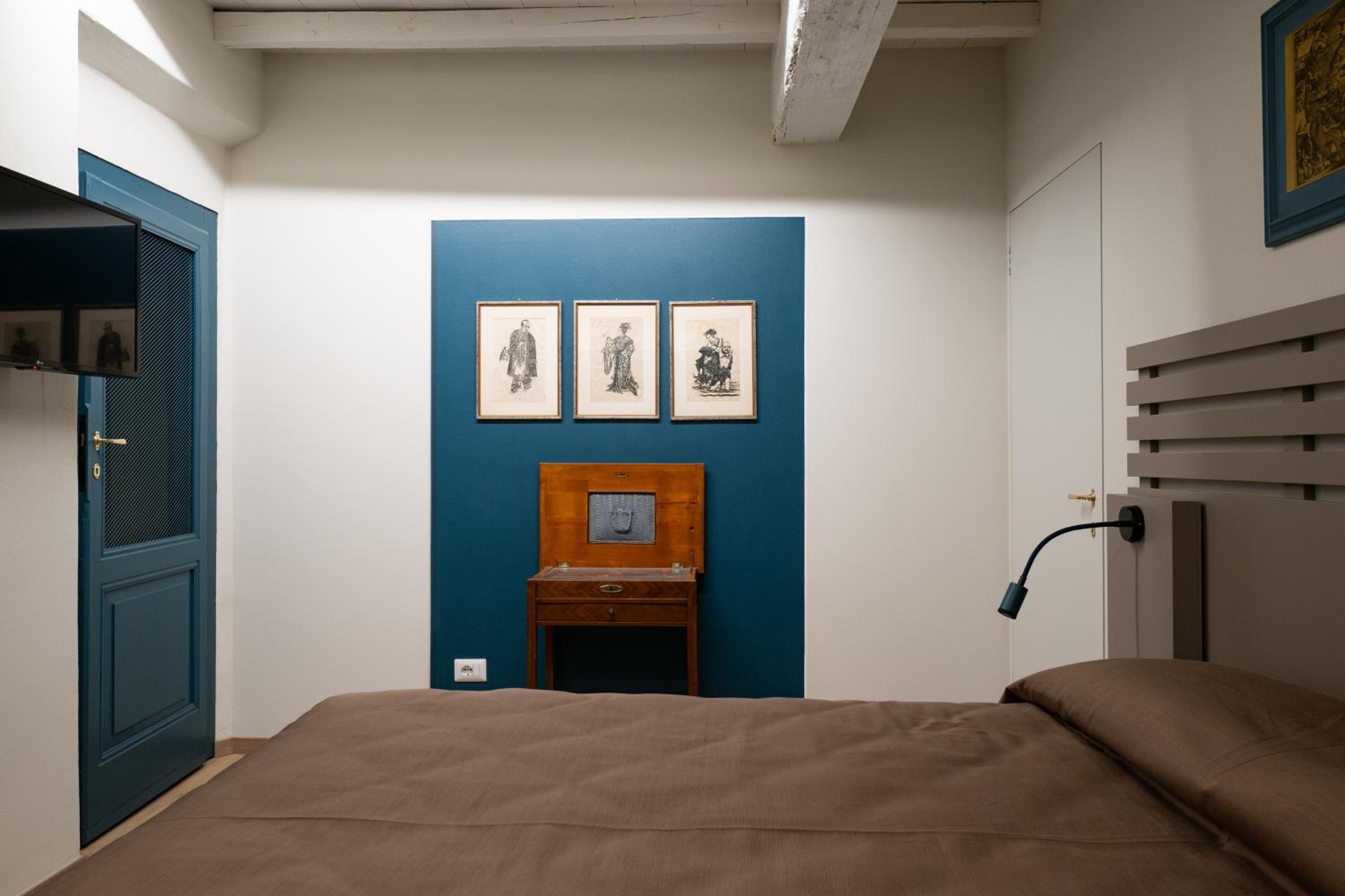 Double or Twin Room with Private Bathroom