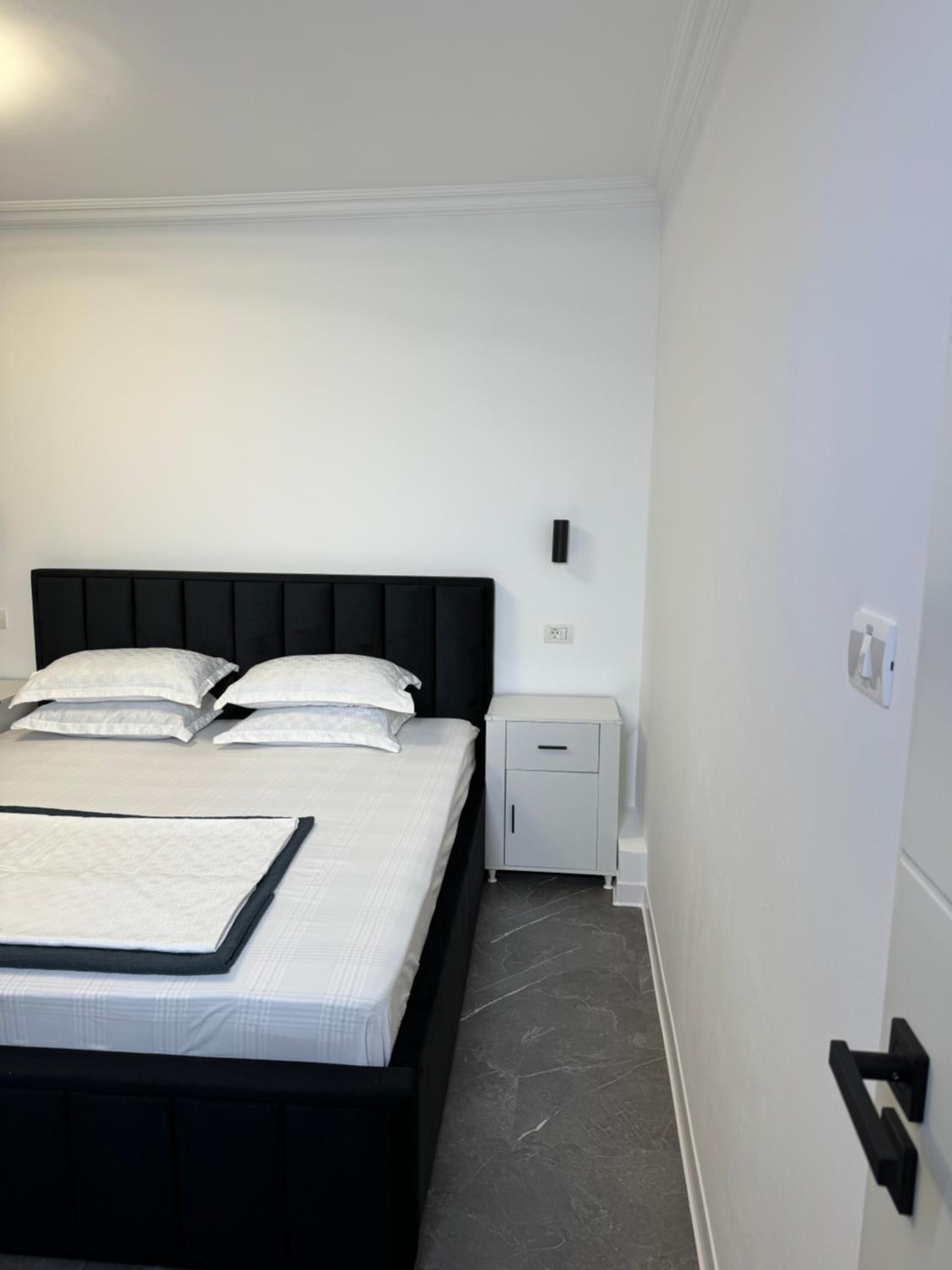 Deluxe Double Room with Balcony - Photo 2