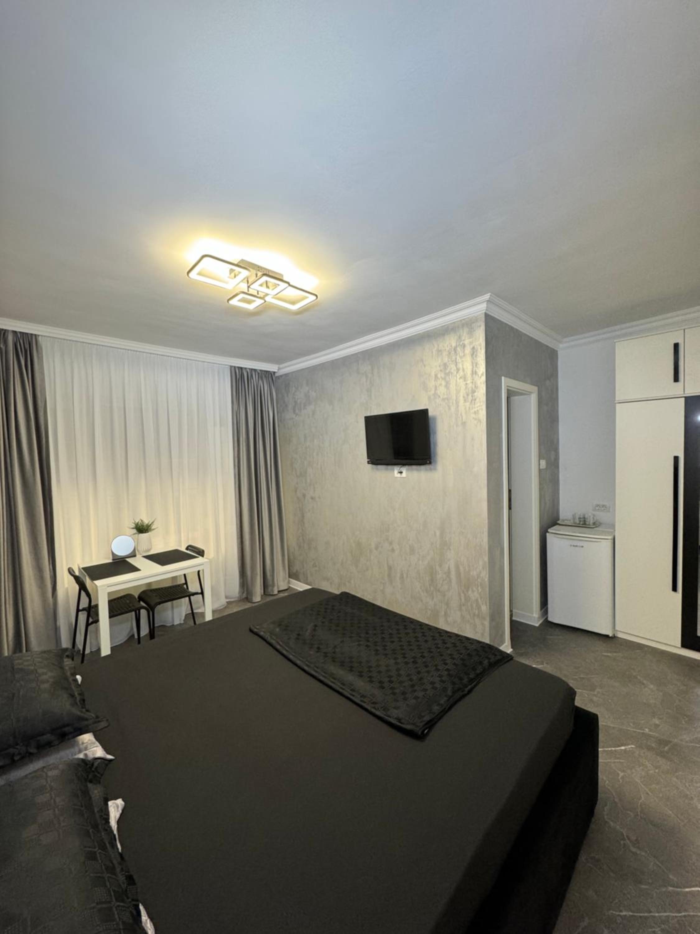 Deluxe Double Room with Balcony - Photo 26