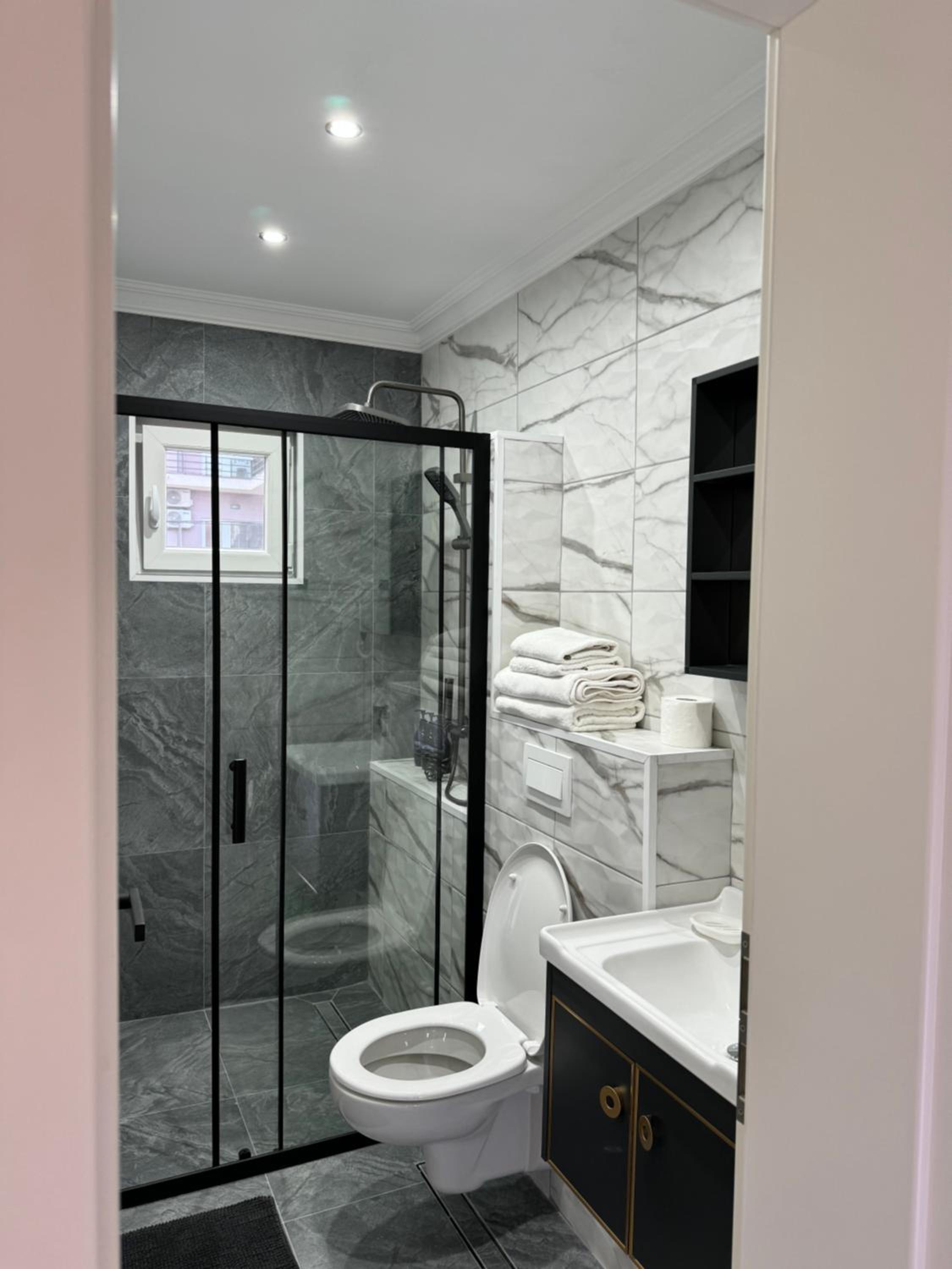 Deluxe Double Room with Balcony - Photo 38