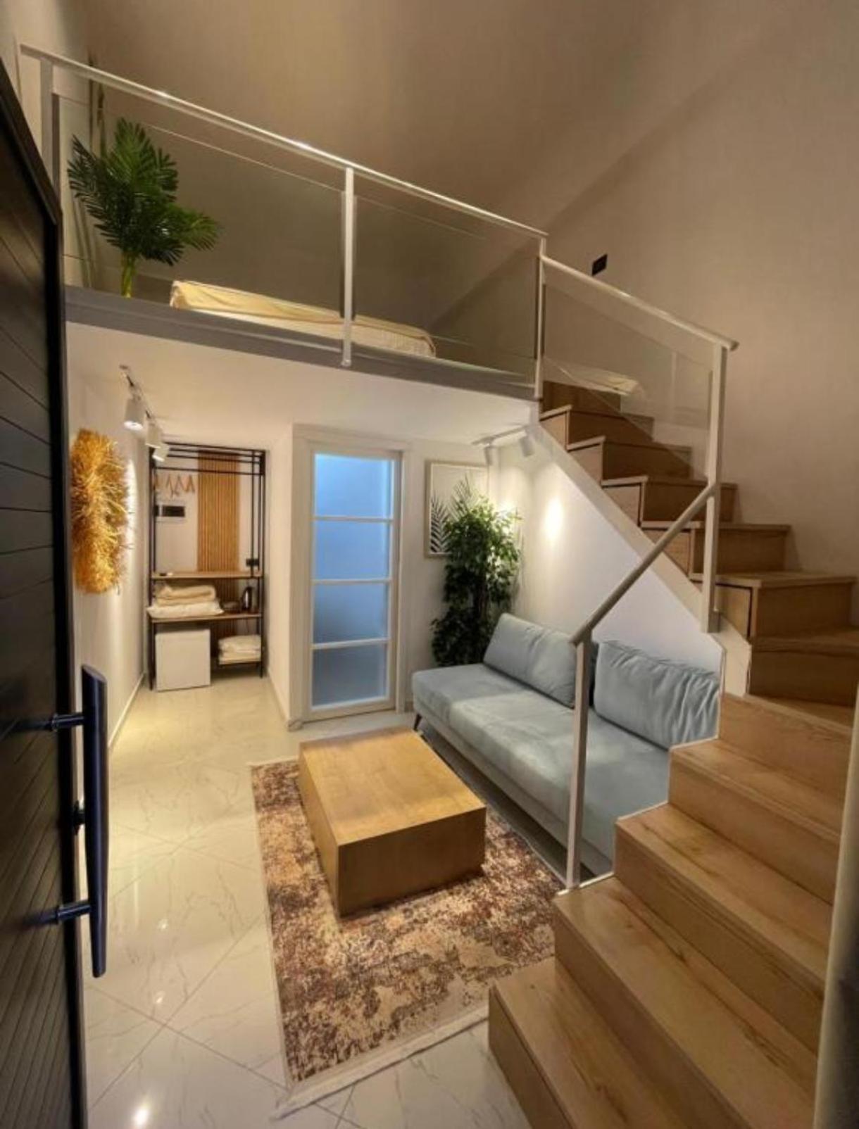 One-Bedroom Apartment - Sea Side