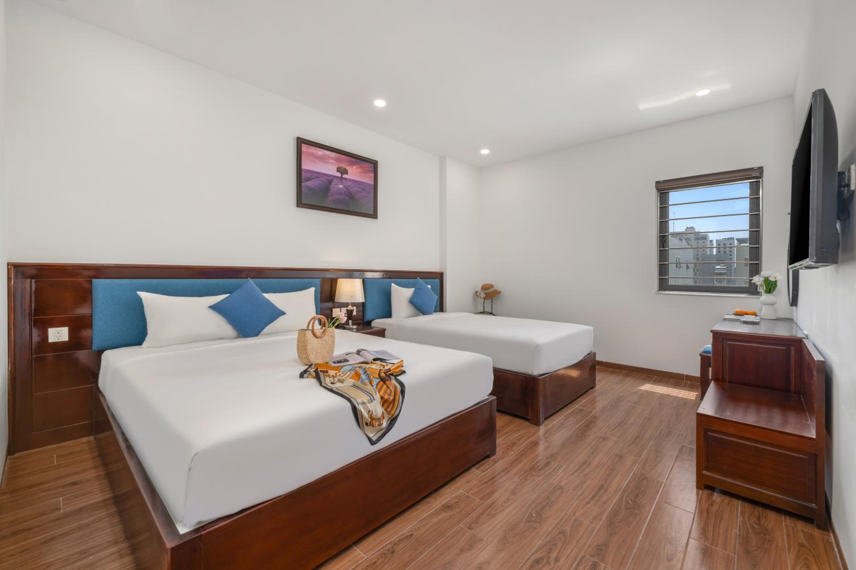 Deluxe Triple Room - Photo 1