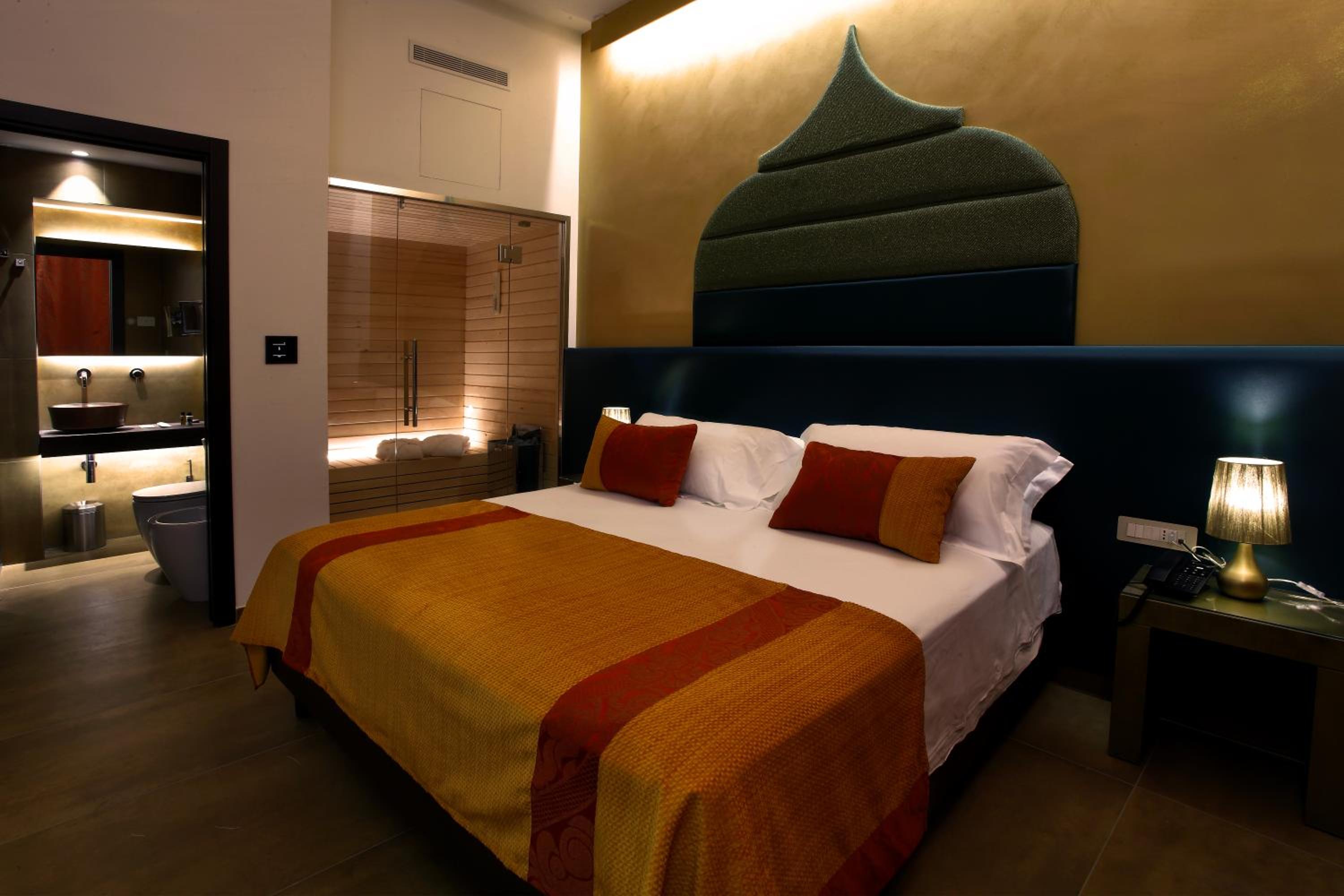 Suite with Sauna
