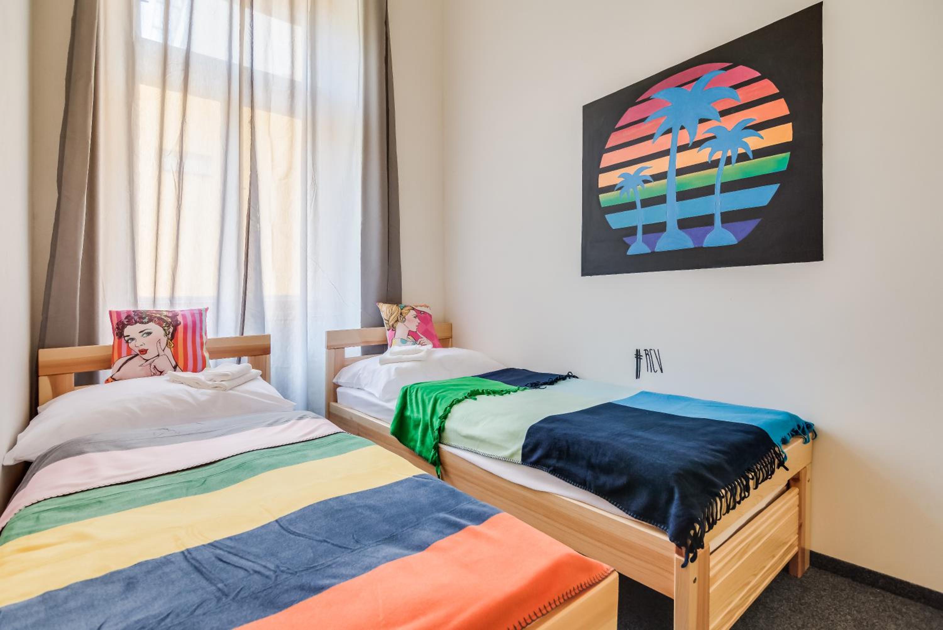 Twin Room with Private External Bathroom