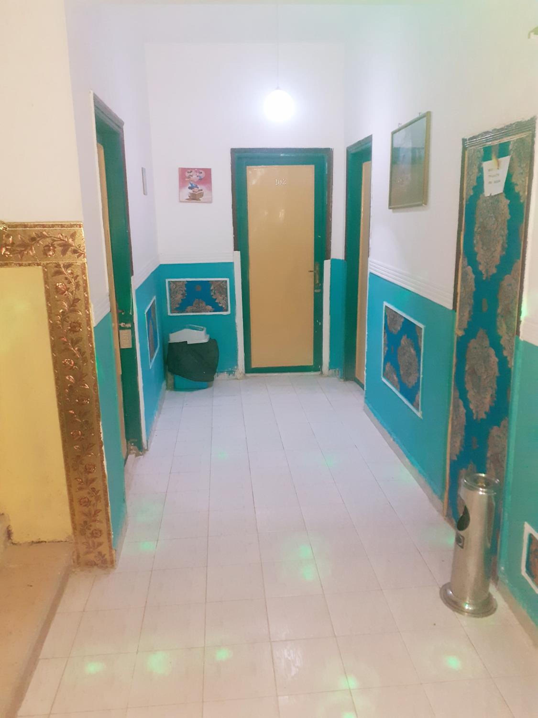 Double Room with Private Bathroom - Photo 7