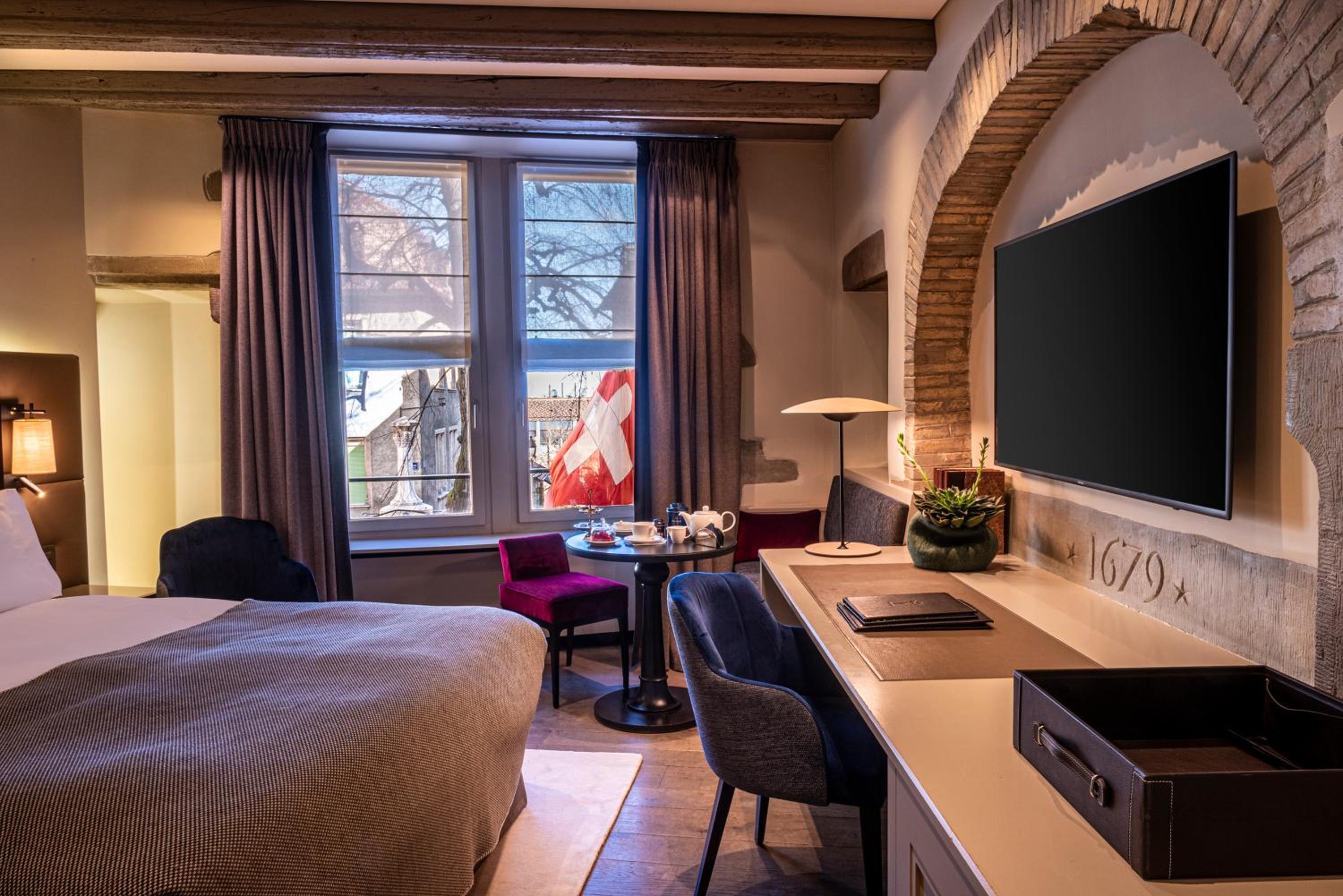 Deluxe Room - Photo 4