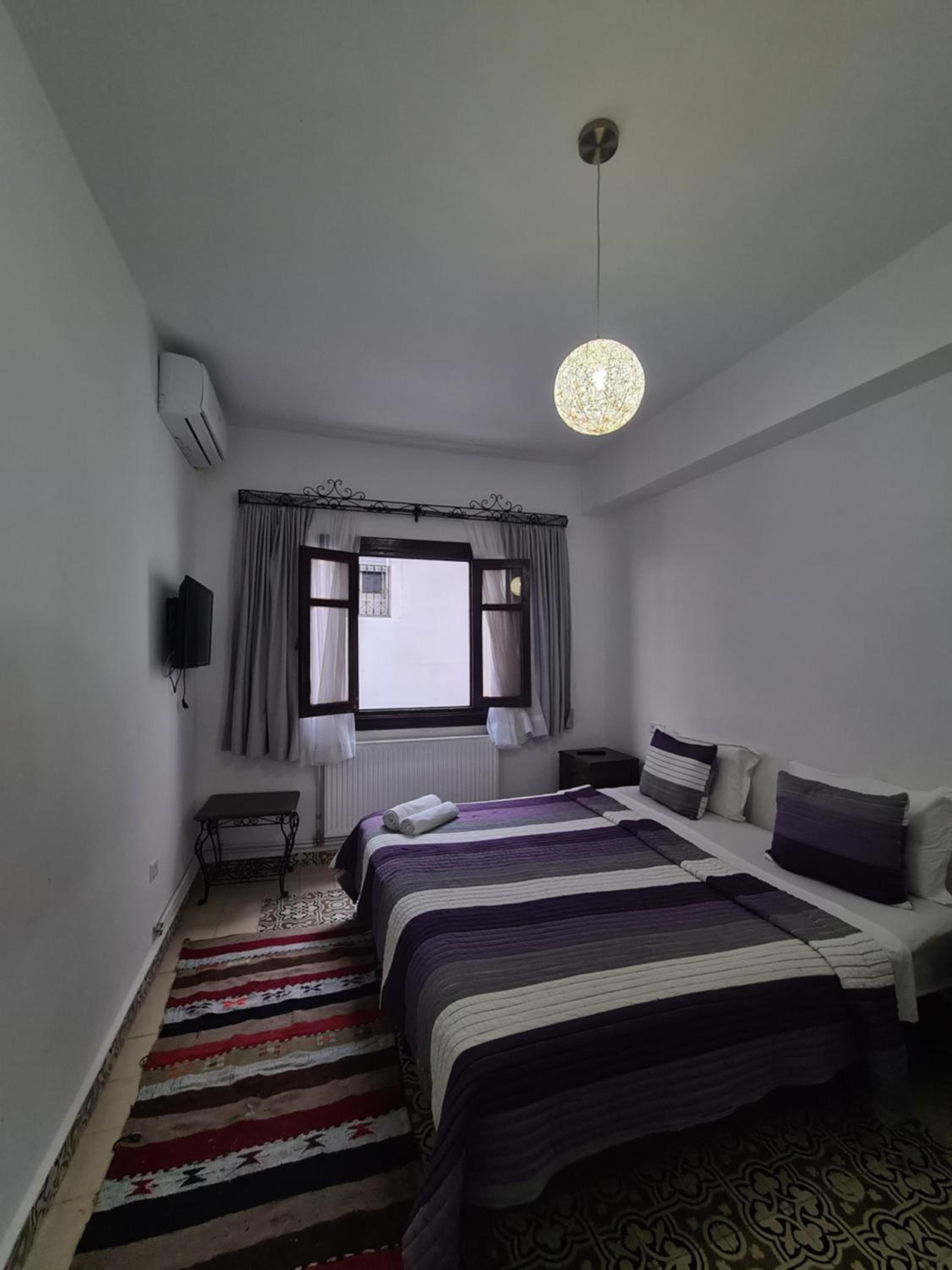 Budget Double Room - Photo 4