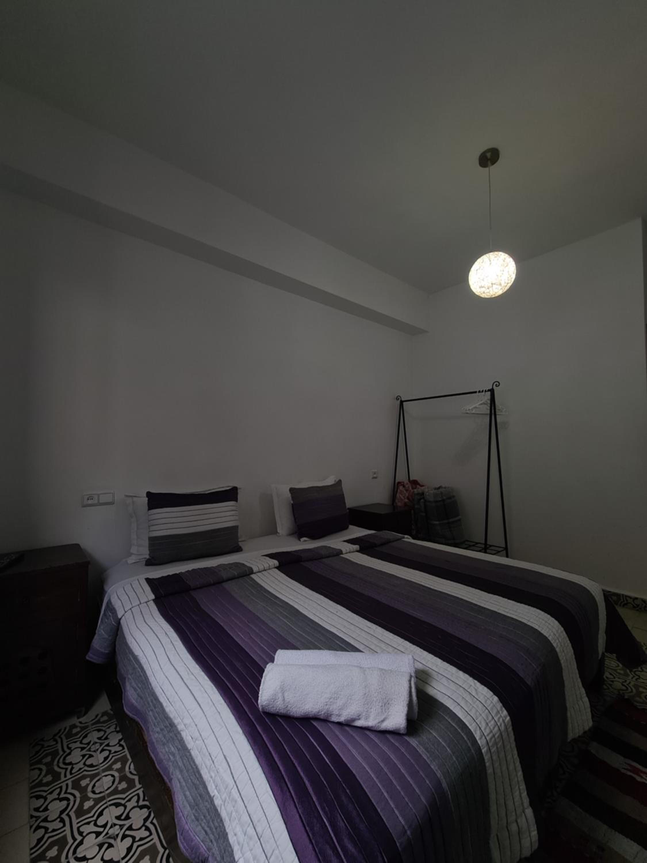 Budget Double Room - Photo 3