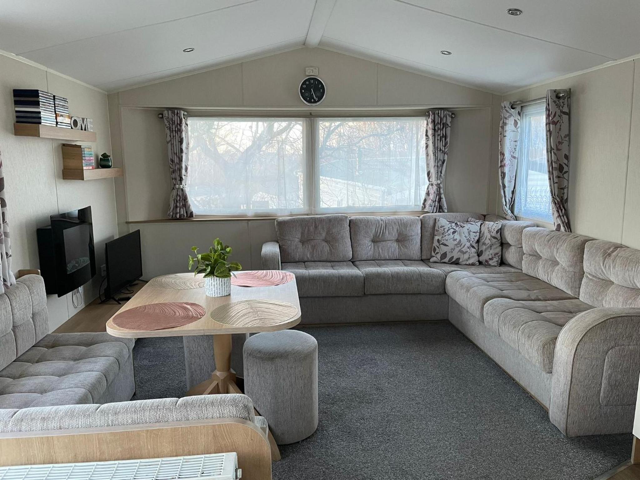 Caravan photo 1