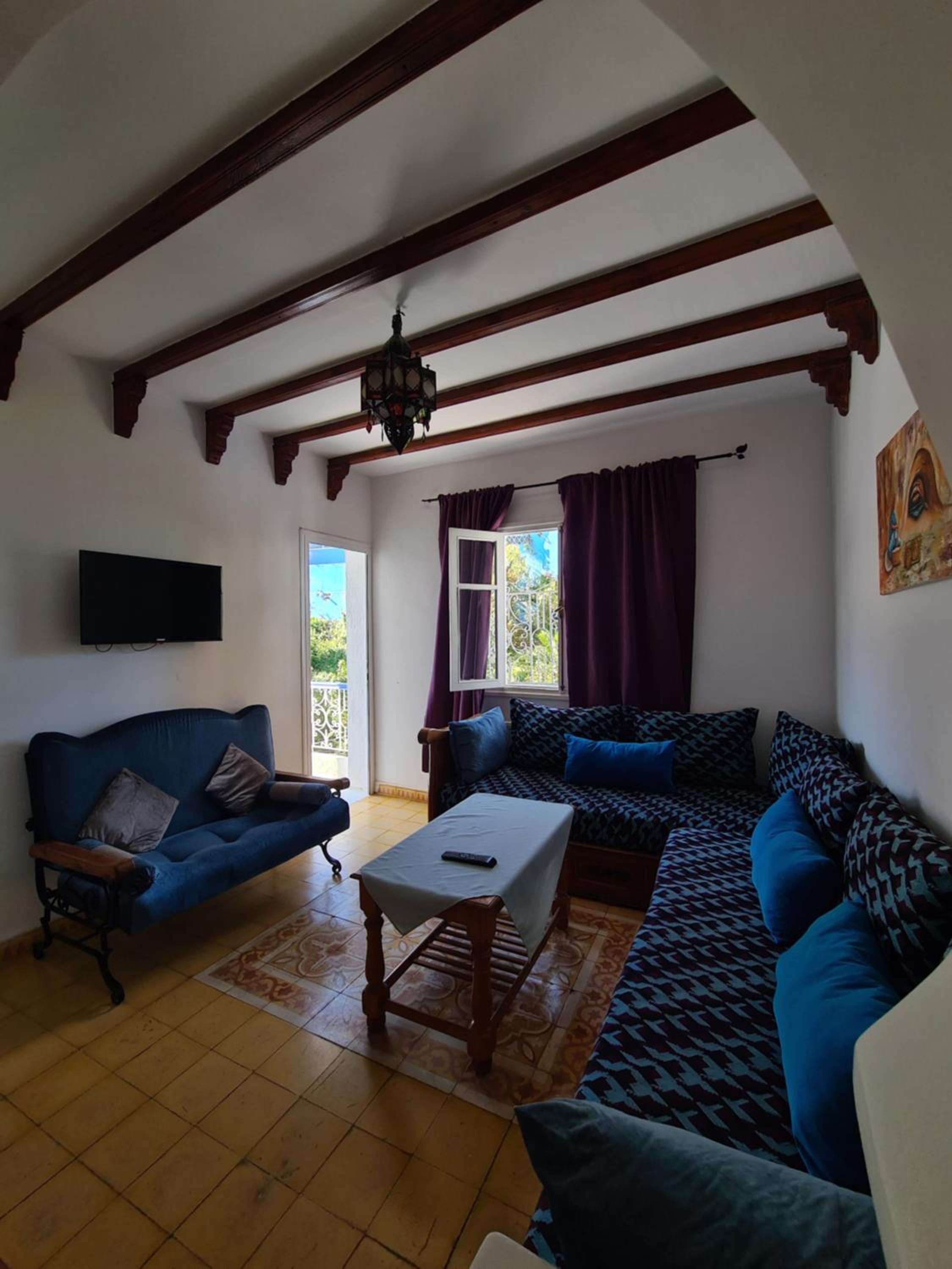 One-Bedroom Apartment - Photo 1