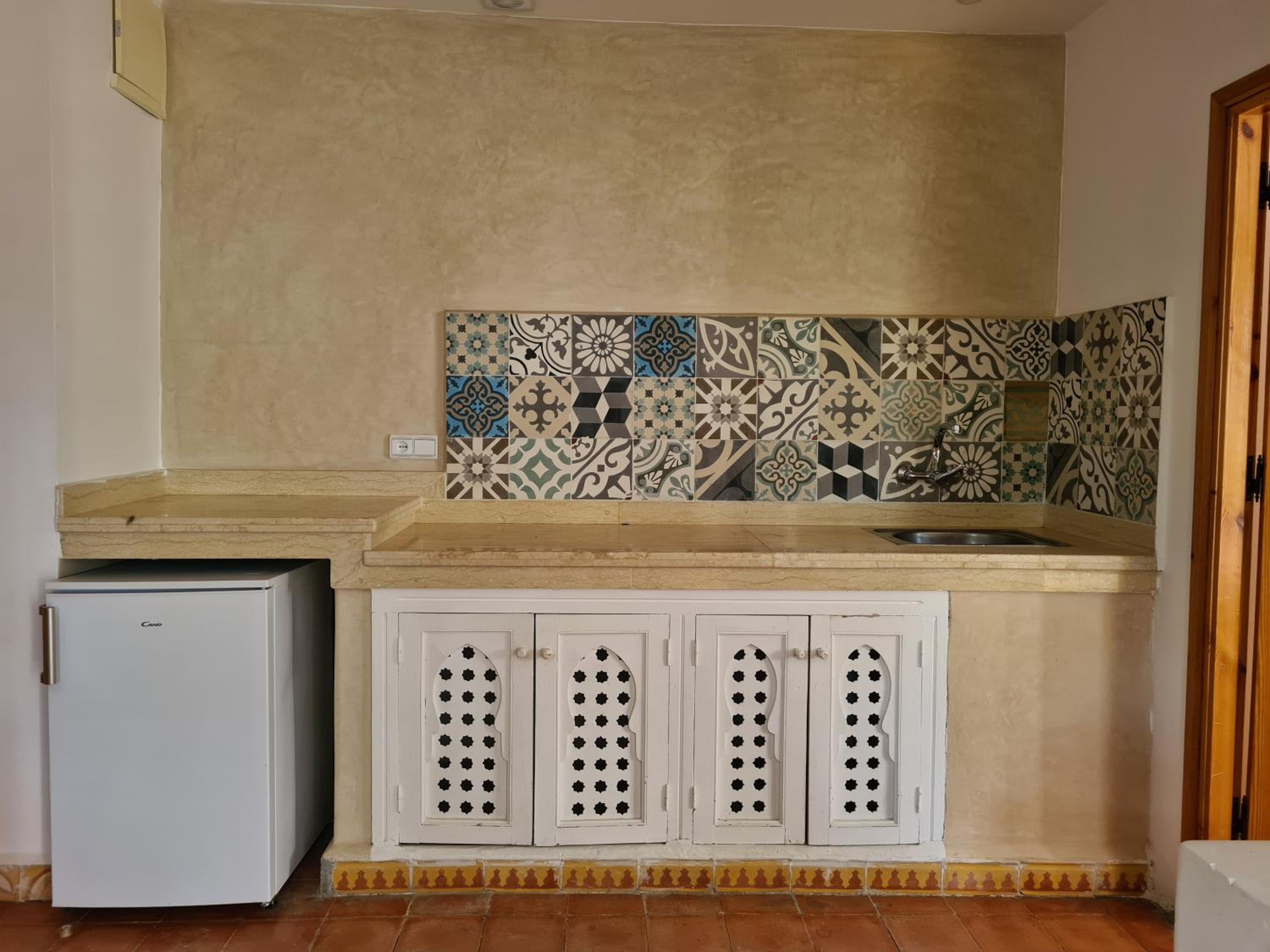 One-Bedroom Apartment - Photo 6