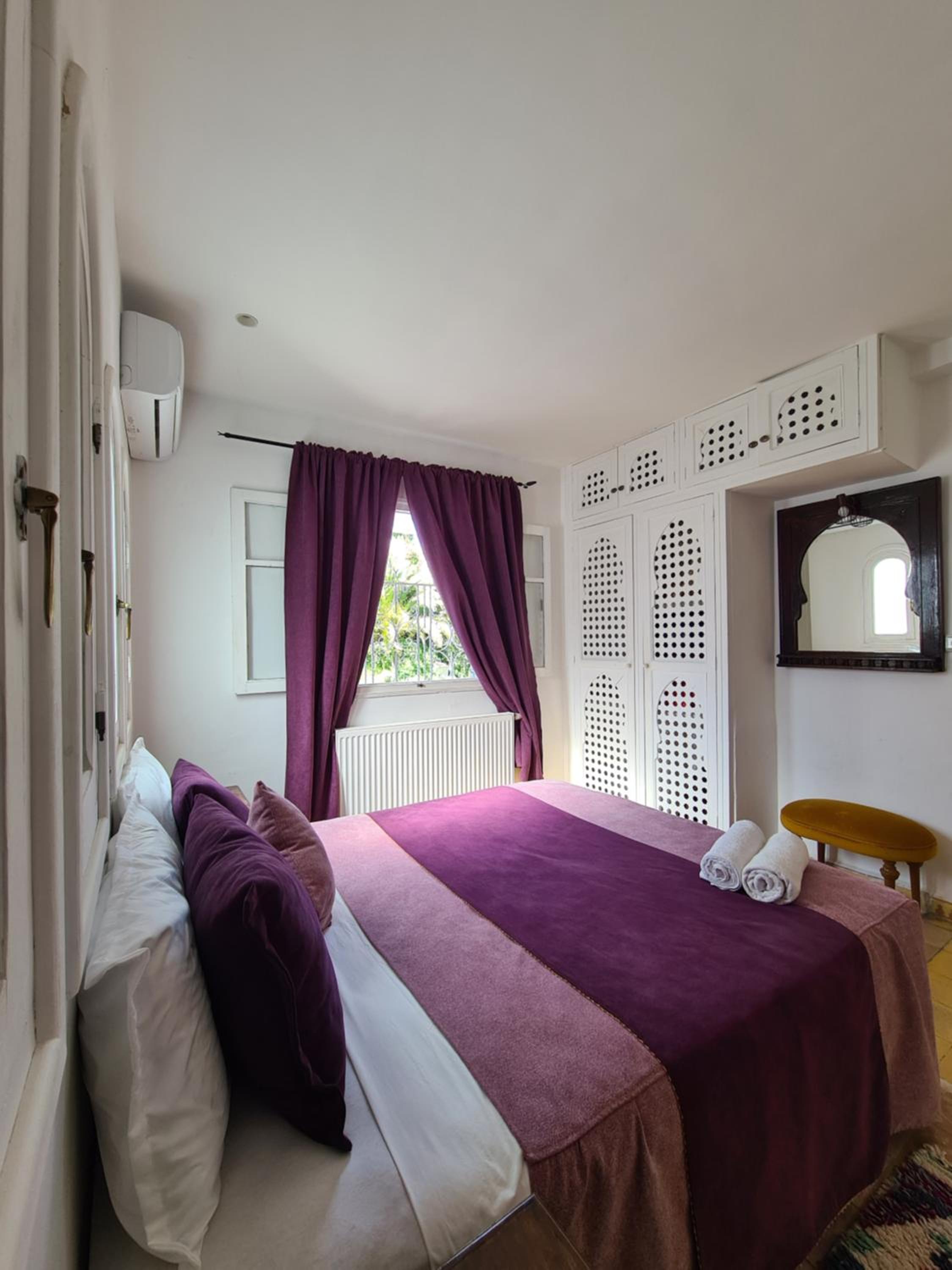 One-Bedroom Apartment - Photo 10