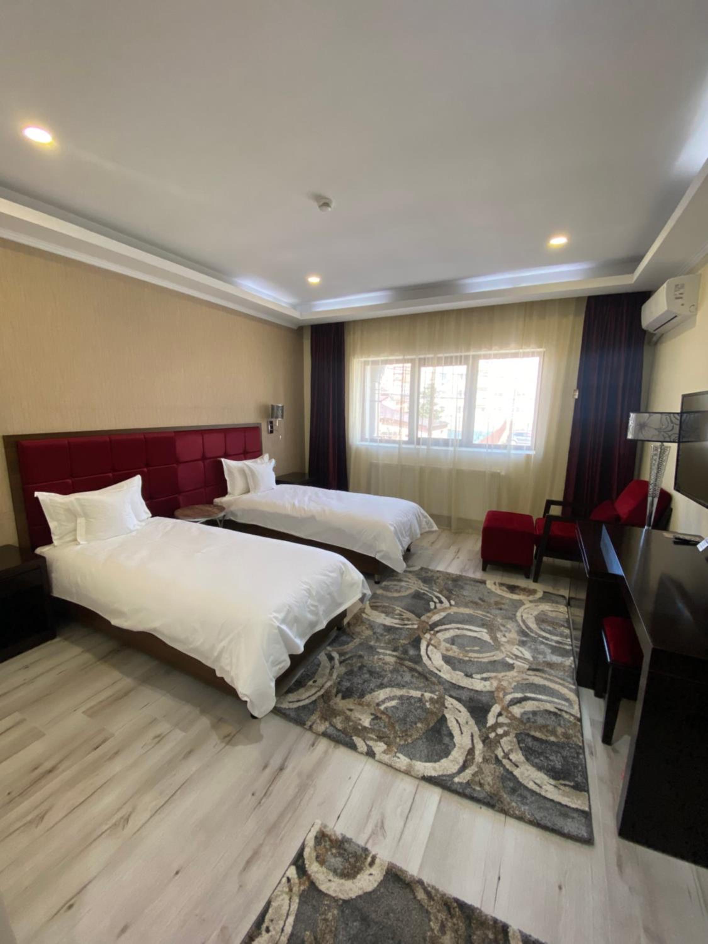 Standard Double or Twin Room photo 1