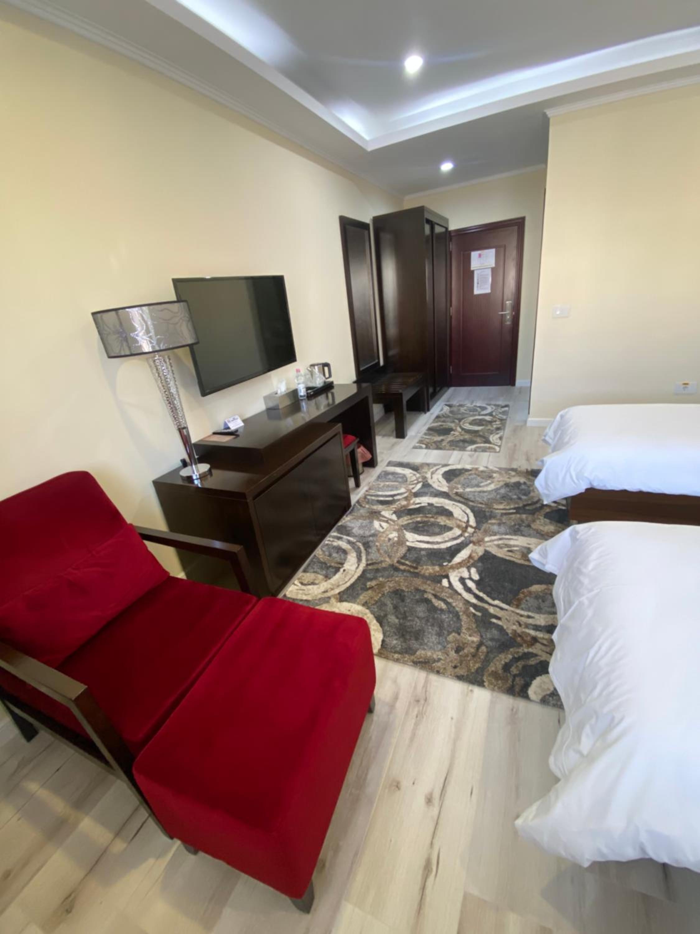Standard Double or Twin Room photo 3