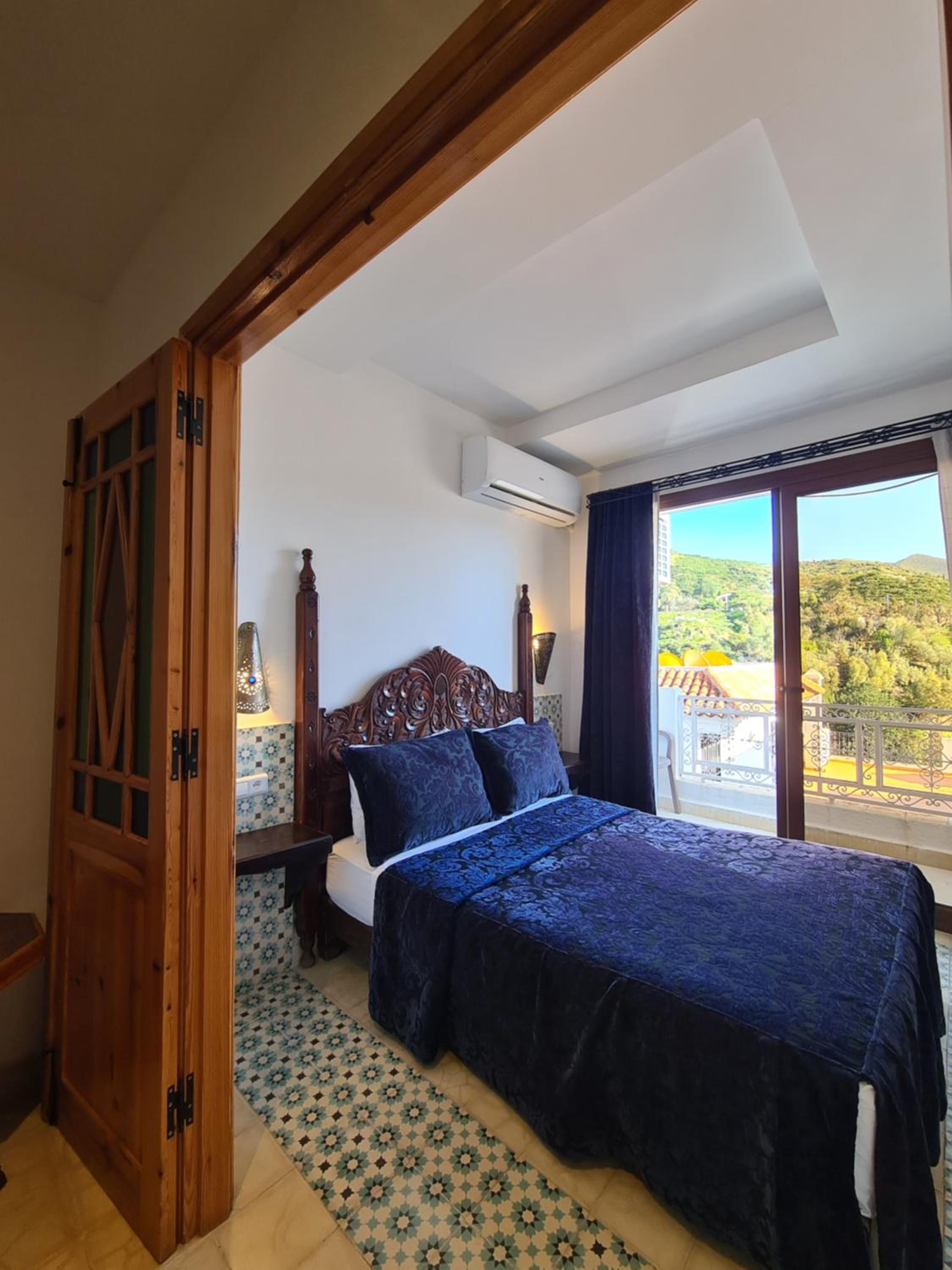Apartment with Mountain View photo 1