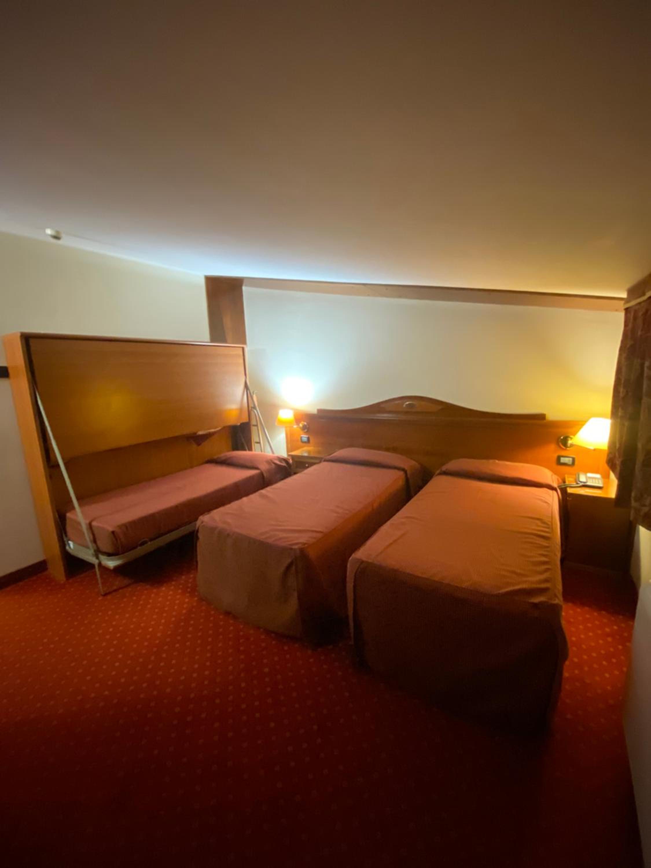 Classic Triple Room photo 1